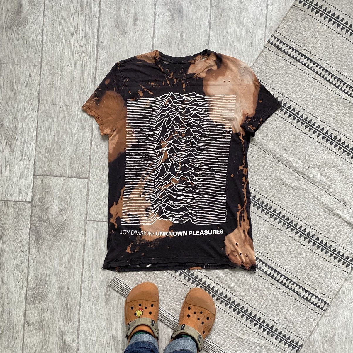 Joy Division 🎸 Thrashed Joy division Tee punk rock Band T-shirt vintage Size US M / EU 48-50 / 2 - 1 Thumbnail