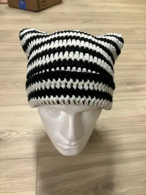 Japanese Brand Minako x Iriki O31 - Knitted Ears Beanie (black/white) Size ONE SIZE - 5 Thumbnail