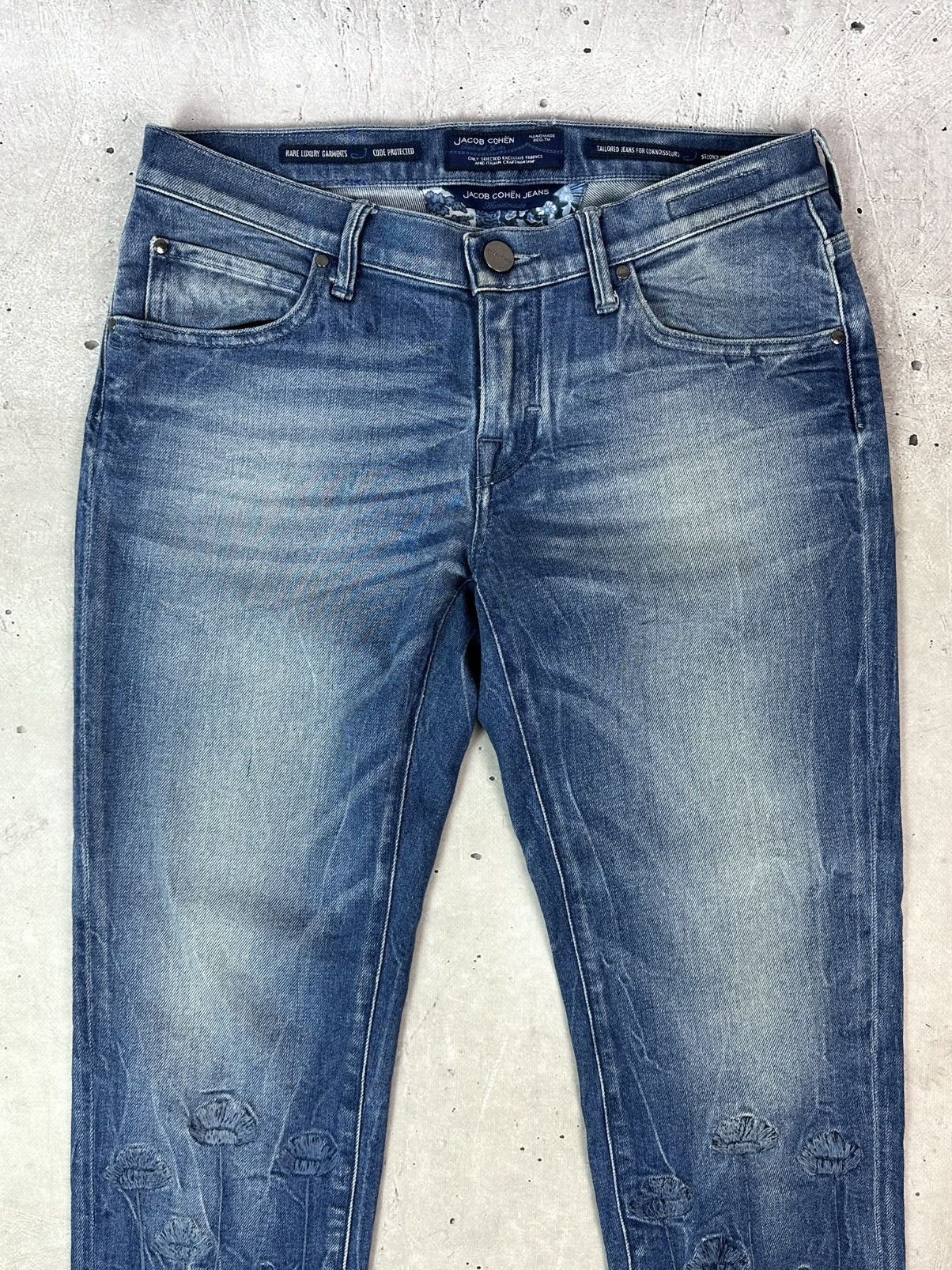 Jacob Cohen Jacob Cohen Karen Handmade Embroidered Floral Blue Jeans Size 30" / US 8 / IT 44 - 5 Thumbnail