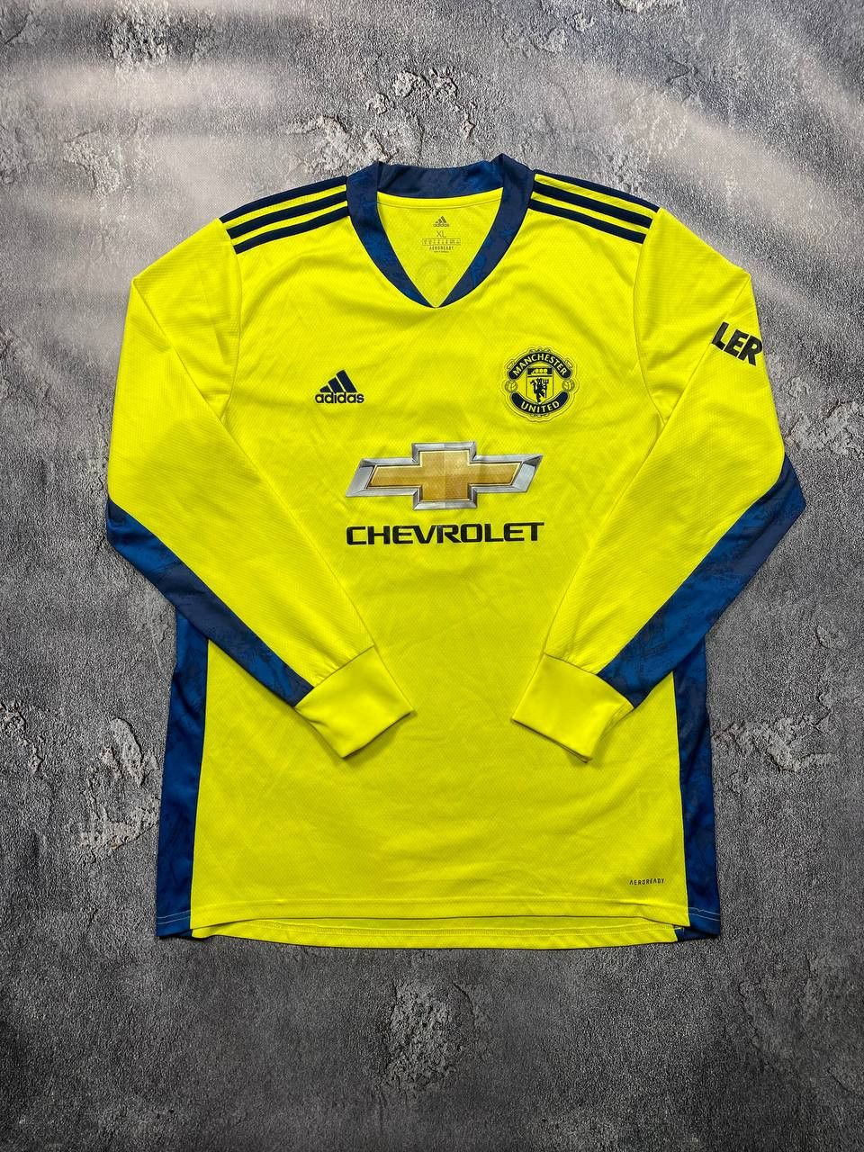 Adidas MANCHESTER UNITED: AEROREADY Goalkeeper XL Size US XL / EU 56 / 4 - 1 Thumbnail