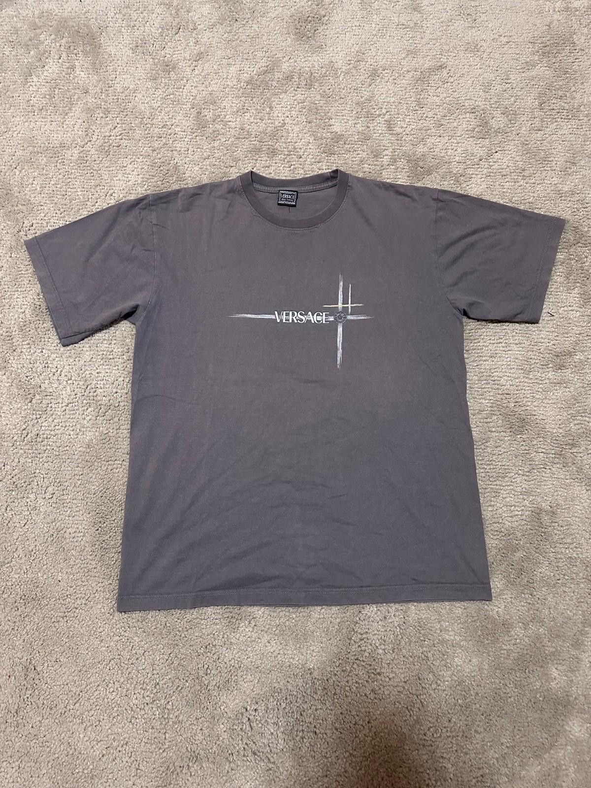 Versace Jeans Couture Vintage 1990s Versace Jeans Couture Washed Logo T-Shirt Size US M / EU 48-50 / 2 - 1 Thumbnail