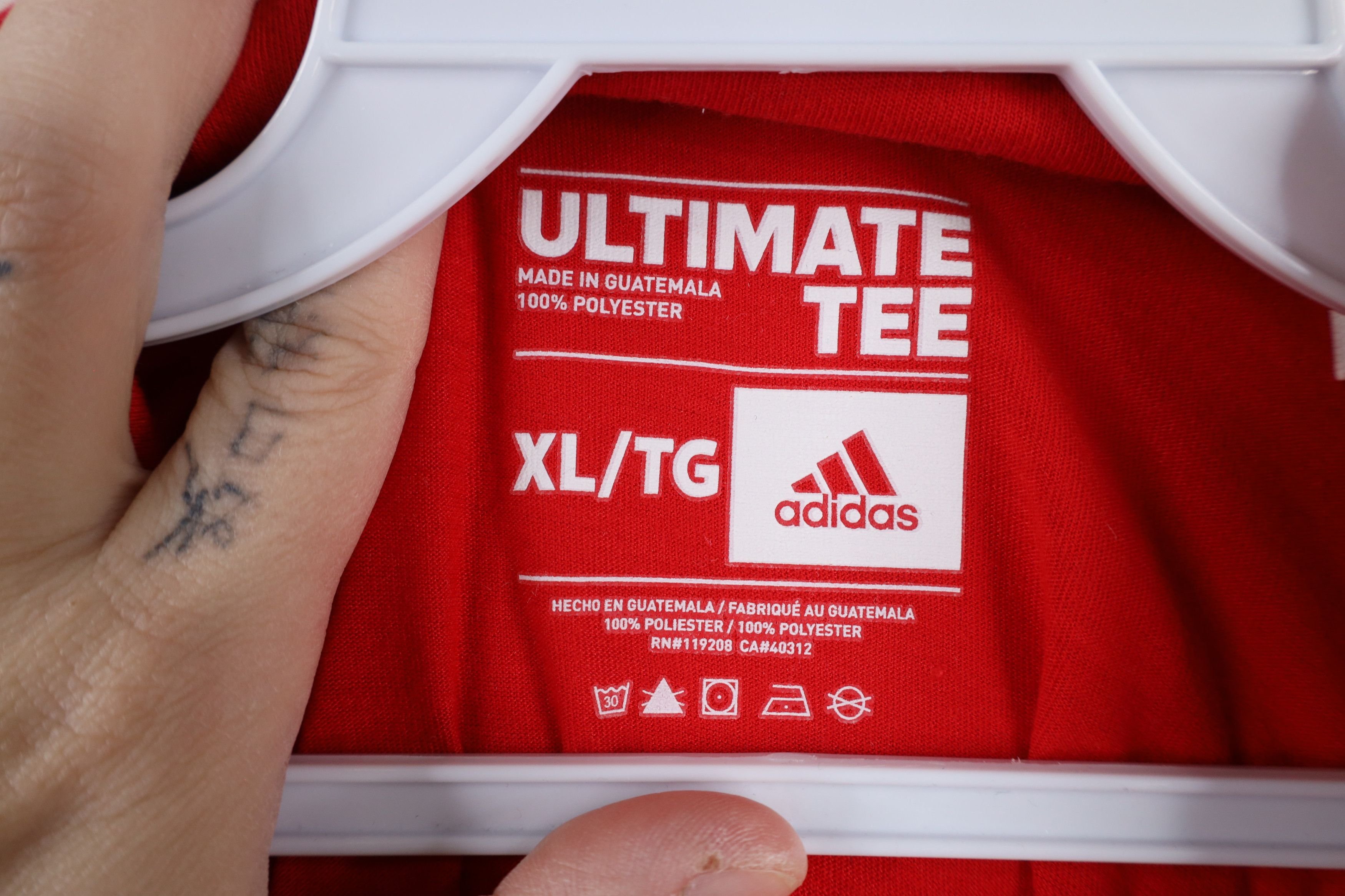 Adidas × Vintage Adidas Red Wings Hockey Half Zip Pullover Top Jacket Red Size US XL / EU 56 / 4 - 6 Thumbnail