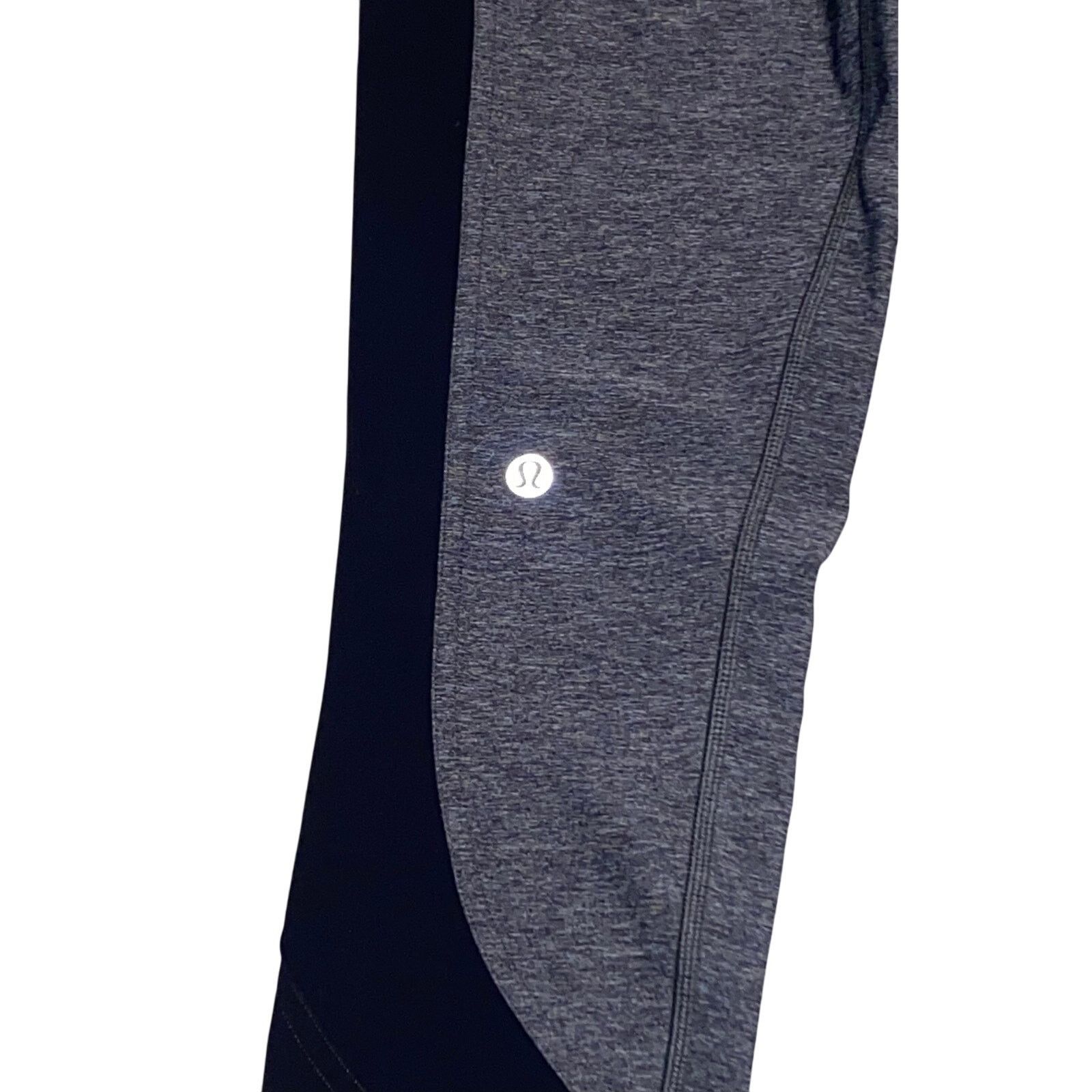 Lululemon Lululemon Womens Black and Gray Capri Leggings Size 27" / US 4 / IT 40 - 7 Thumbnail