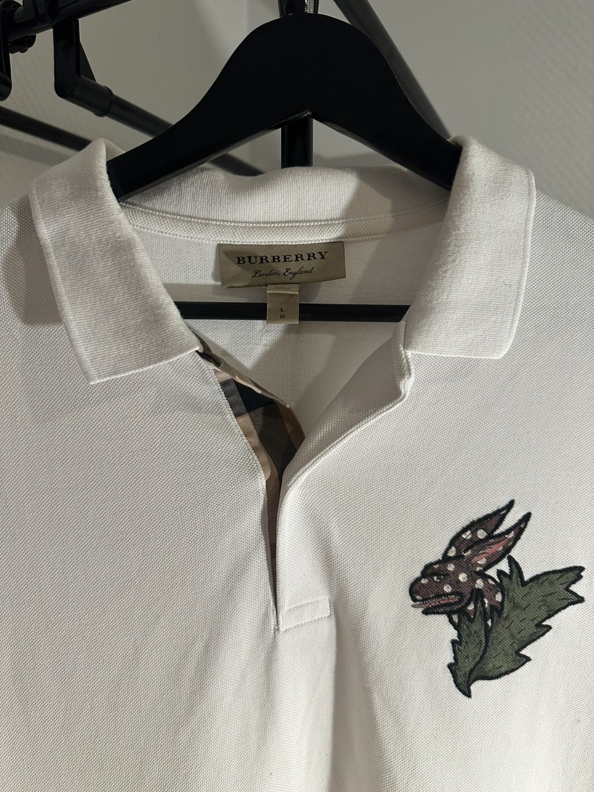 Burberry Burberry White Piqué Polo L — Animal Patch, Check Placket Size US L / EU 52-54 / 3 - 2 Thumbnail