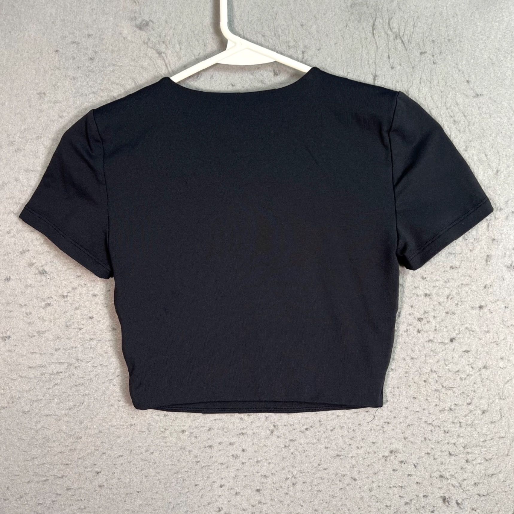Vintage Contour Babaton Womens Size Small Black Cropped Short Sleeve Top Size S / US 4 / IT 40 - 2 Thumbnail
