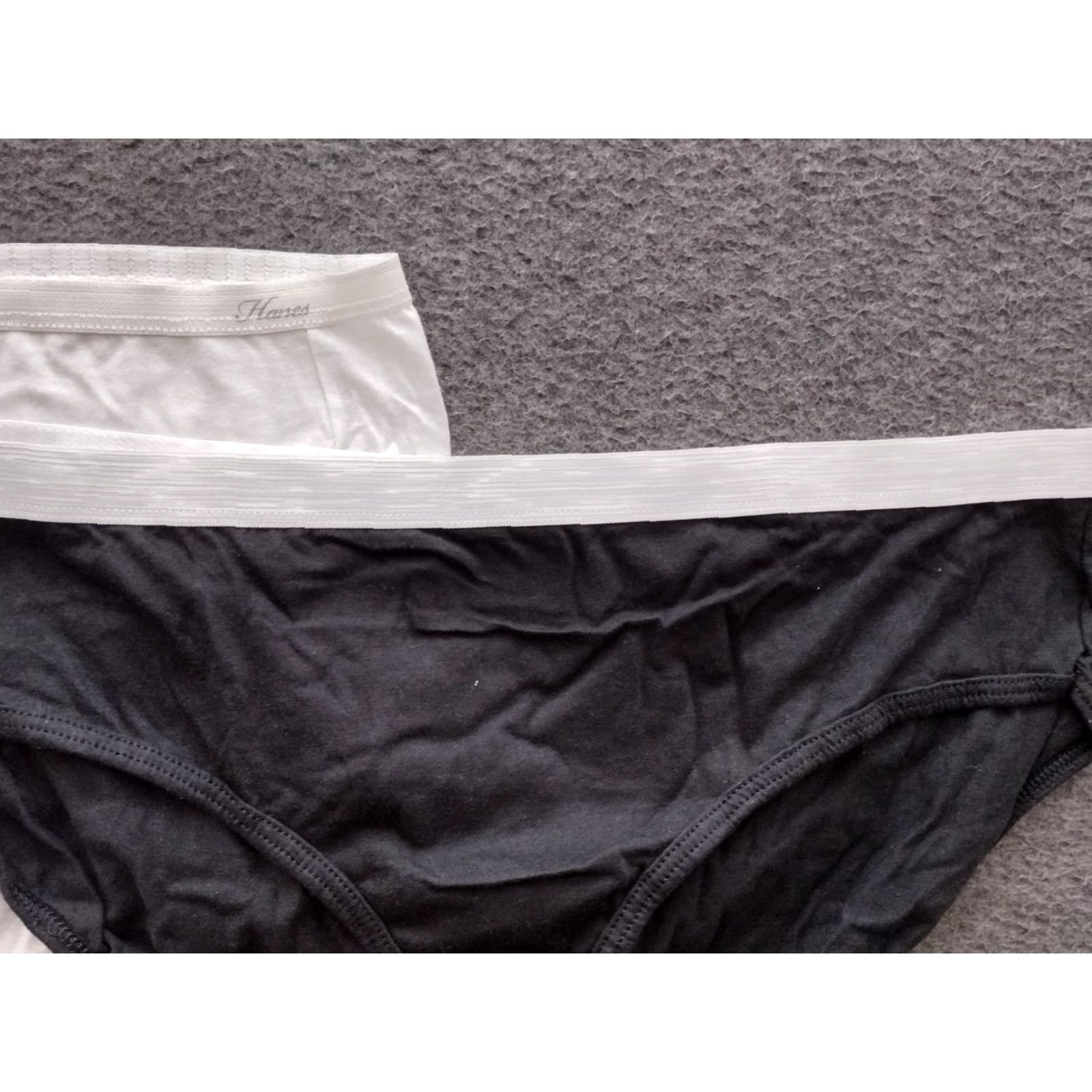 Hanes Hanes Women's 2-Pack Panties Underwear Brief Juniors Cotton Black/White Size 9 Size 30" / US 8 / IT 44 - 7 Thumbnail