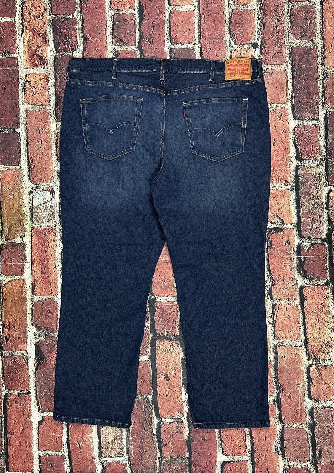 Levi's Levis 541 Jeans 46x30 Straight Leg Denim Dark Wash Stretch Size US 44 / EU 60 - 2 Thumbnail