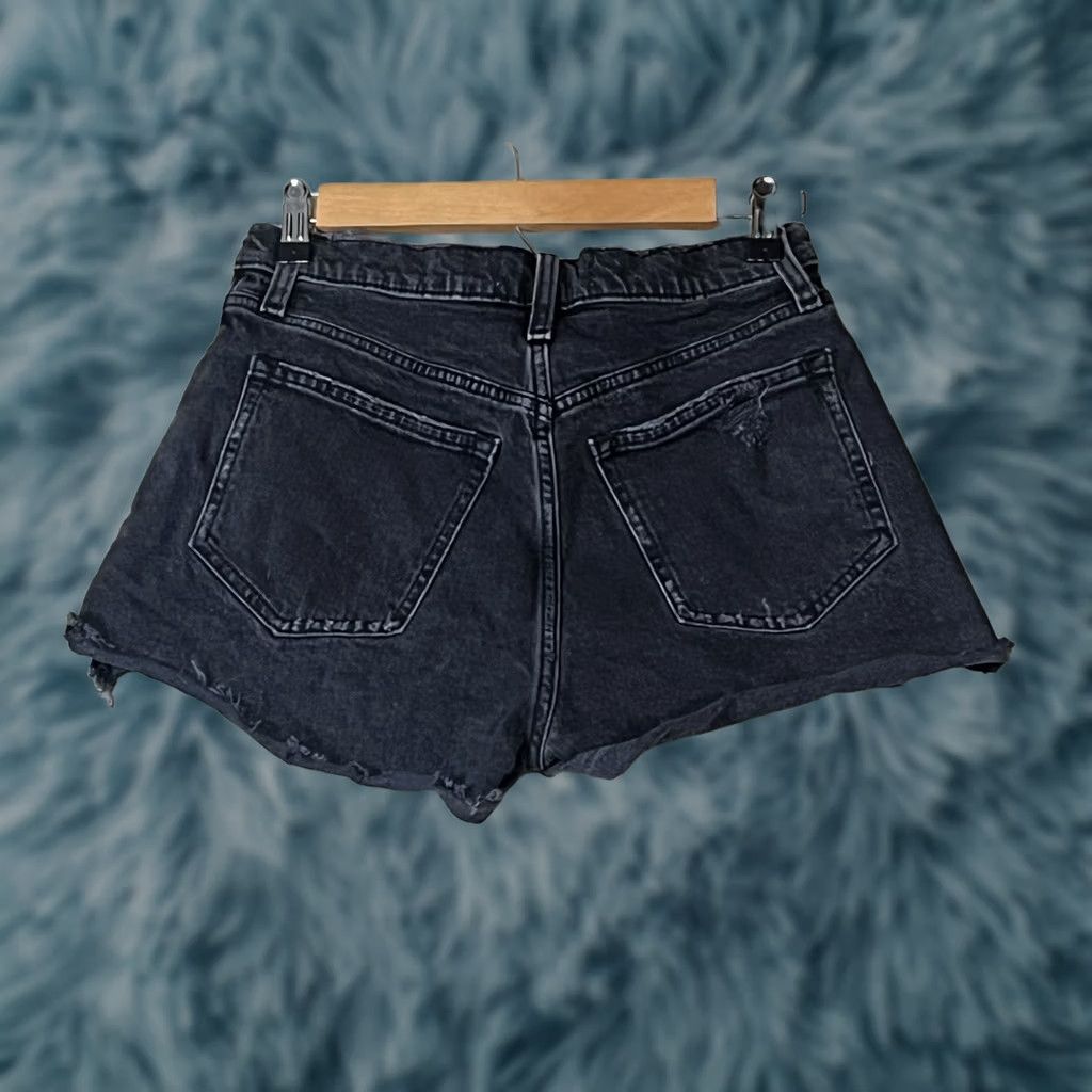 Abercrombie & Fitch Abercrombie & Fitch The Mom Short High Rise Black Denim Cutoff Shorts Size 25/0 Womens Regular 5-Pocket Grunge Casual Streetwear Size 42" / US 20 - 1 Thumbnail