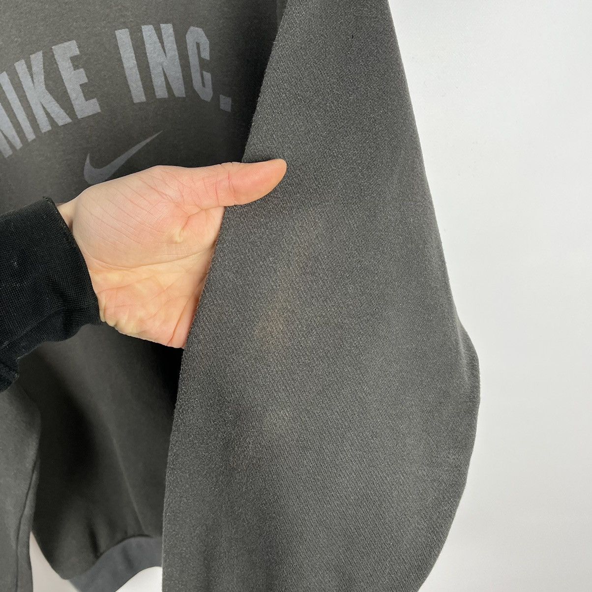 Nike Vintage Nike inc big logo y2k sweatshirt 90’s Size US M / EU 48-50 / 2 - 10 Thumbnail