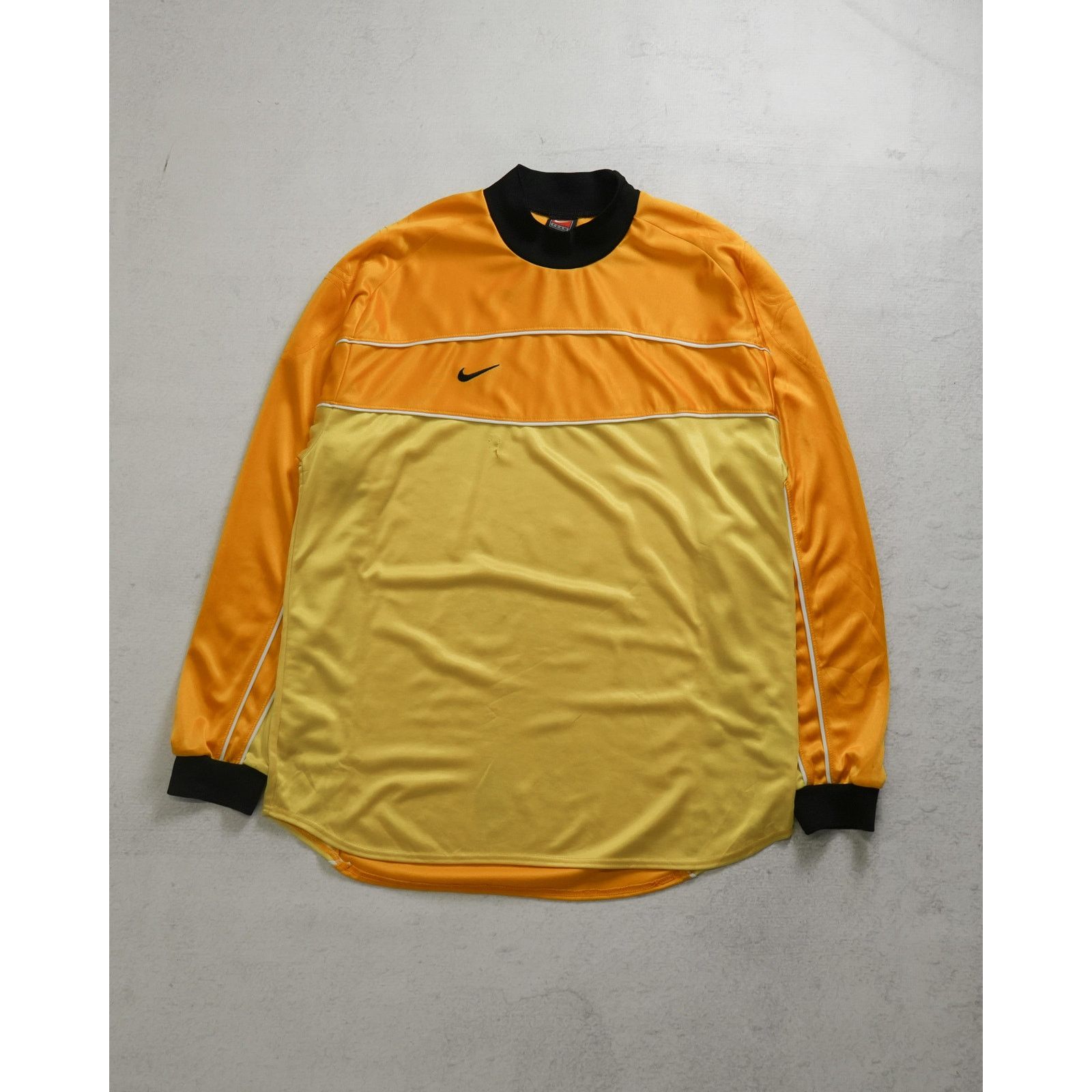 Vintage 90s Nike Yellow Regular Pre-owned Jersey - Men's XL