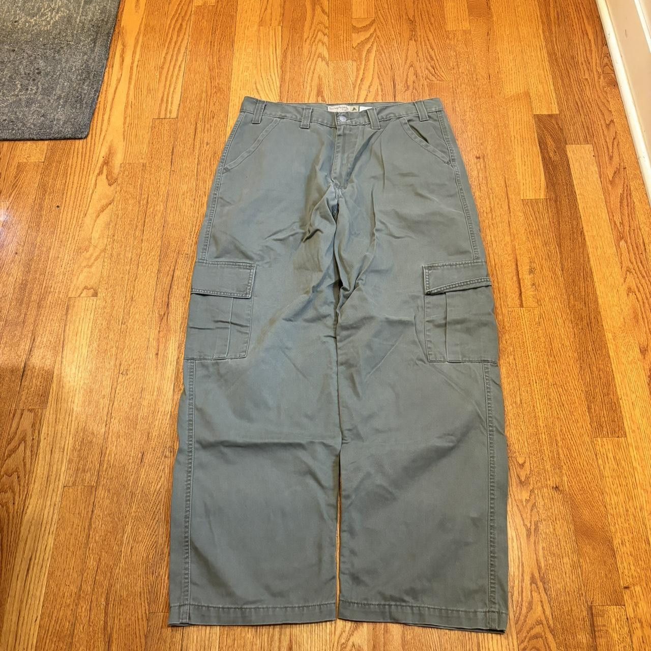 Levi's Vintage Clothing levi’s silver tab green cargos Size US 36 / EU 52 - 1 Thumbnail
