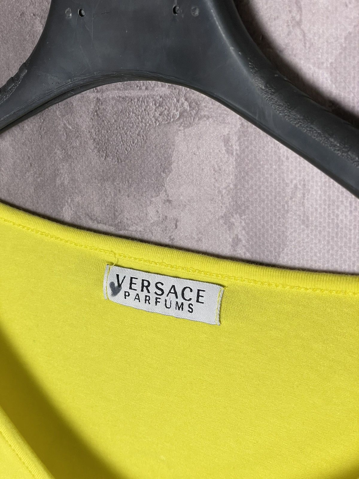 Versace × Vintage Versace Parfums line yellow diamond Y2K vintage t shirt Size M / US 6-8 / IT 42-44 - 18 Thumbnail