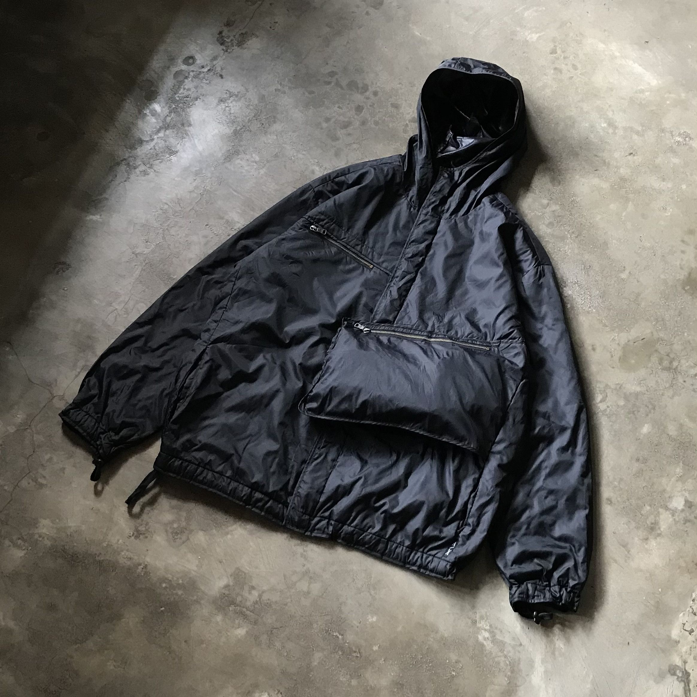 Armani Exchange × Designer × Giorgio Armani Armani Asymmetrical Strap Big Pockets Nylon Jacket Size US M / EU 48-50 / 2 - 2 Thumbnail