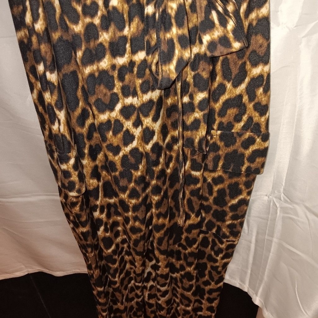 Other No Boundaries, leopard jumpsuit, Ladies Small, NWT Size 27" / US 4 / IT 40 - 6 Thumbnail