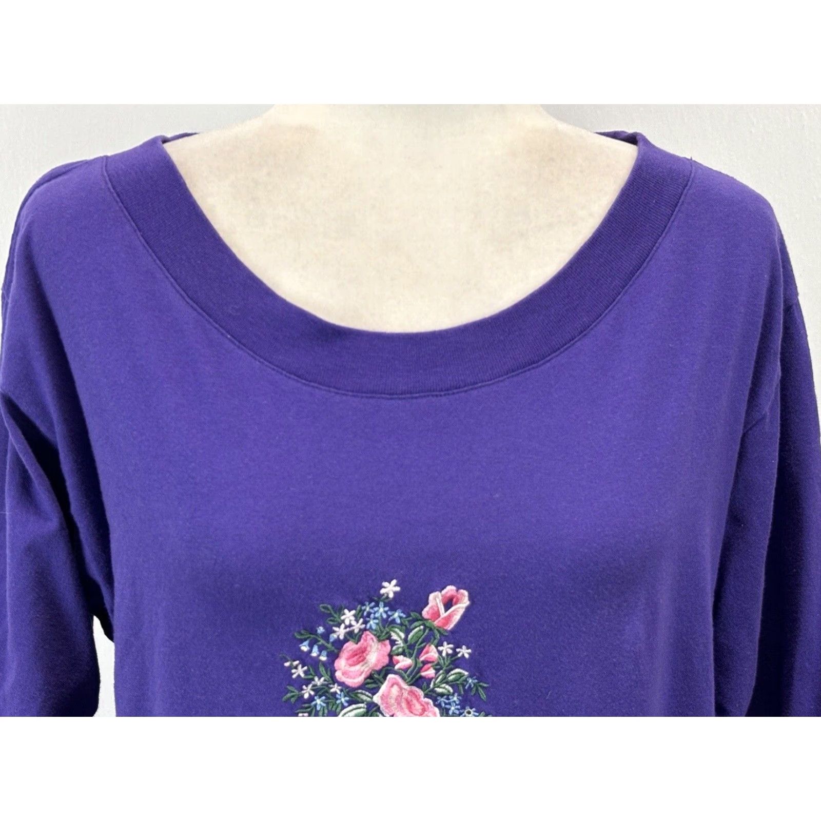 Victoria's Secret VINTAGE Victoria's Secret Purple Floral Embroidered Short Sleeve Sleep Shirt Small Women Size S / US 4 / IT 40 - 5 Thumbnail
