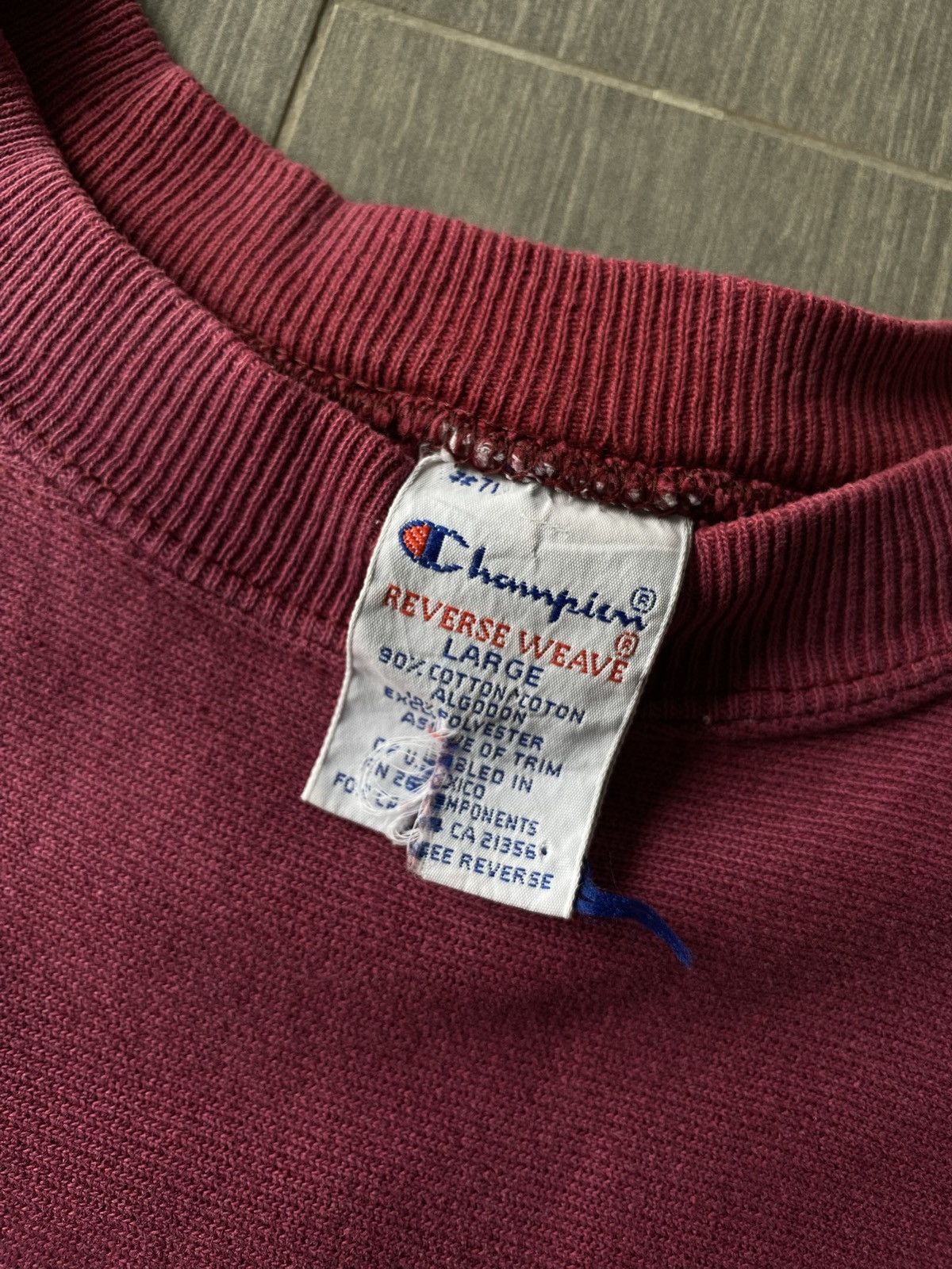 Vintage Vintage 90’s Champion Reverse Weave Burgundy Sweatshirt 🍒🍇 Size US L / EU 52-54 / 3 - 4 Thumbnail