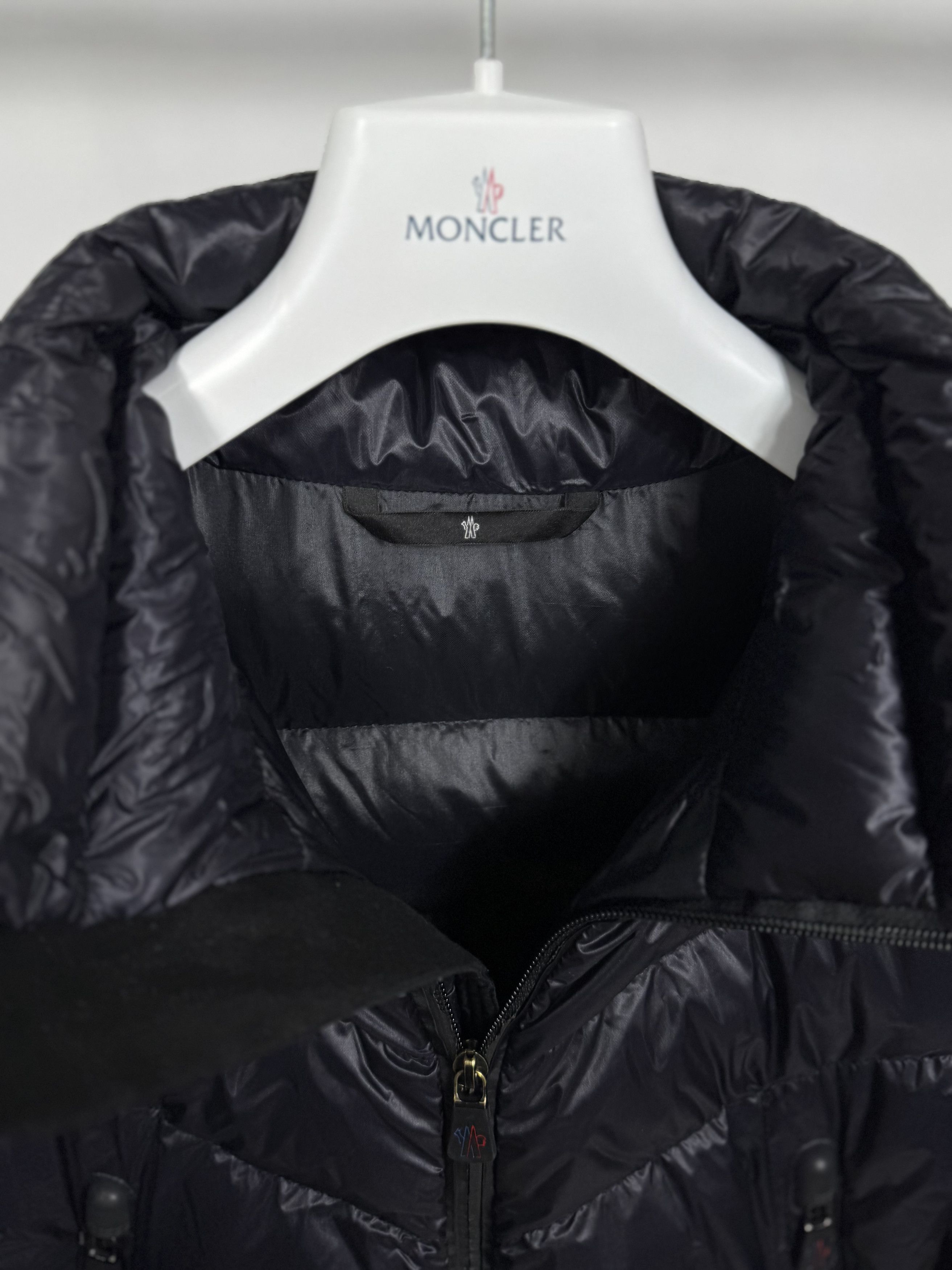 Moncler Moncler Grenoble Canmore Jacket Size US L / EU 52-54 / 3 - 4 Thumbnail