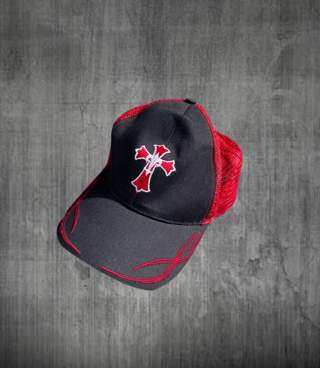 If Six Was Nine 2000s Japanese archive Cross Design Embroidery Meshcap Y2K Size ONE SIZE - 1 Thumbnail