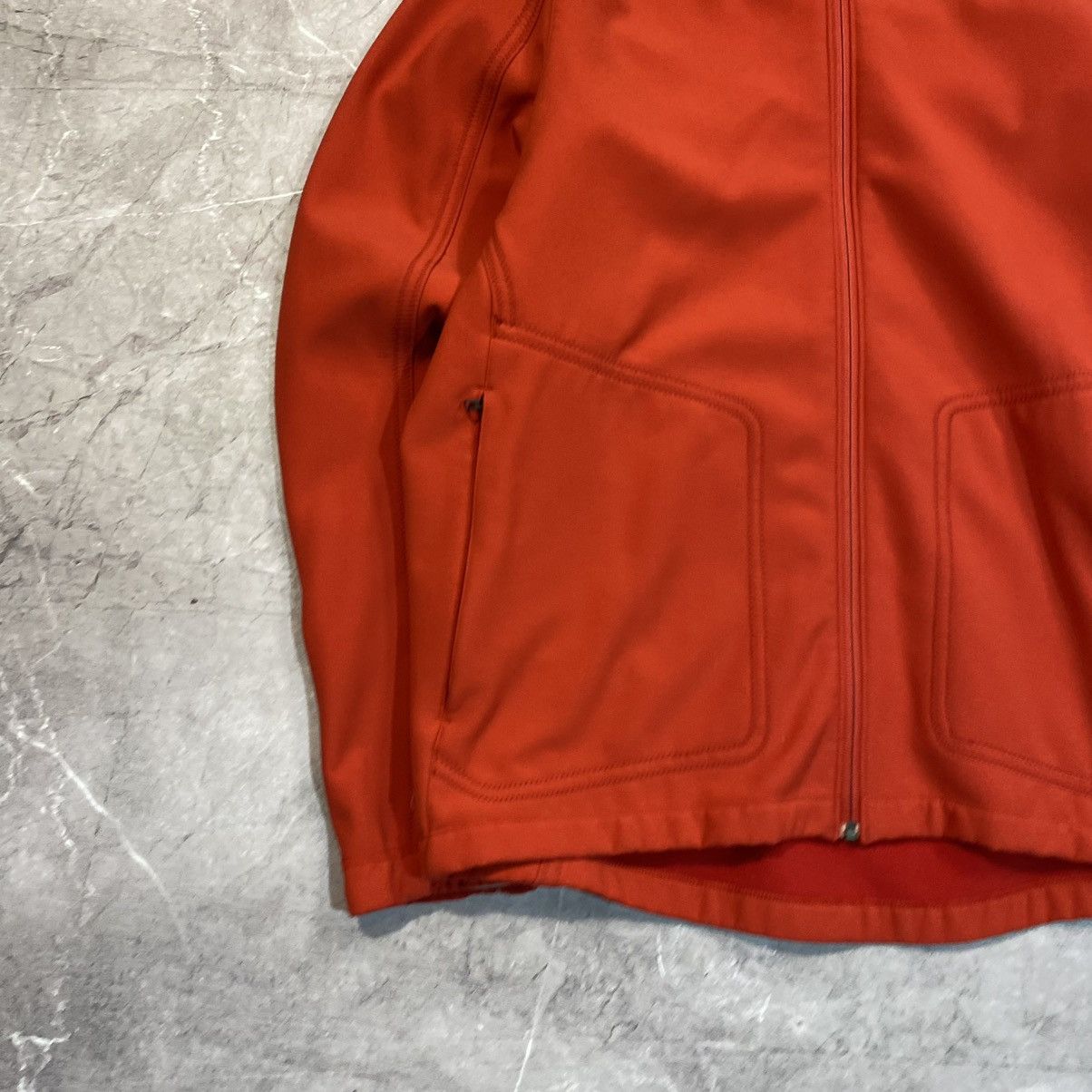 Vintage VINTAGE NIKE ACG RED SOFTSHELL SMALL LOGO Size US M / EU 48-50 / 2 - 4 Thumbnail