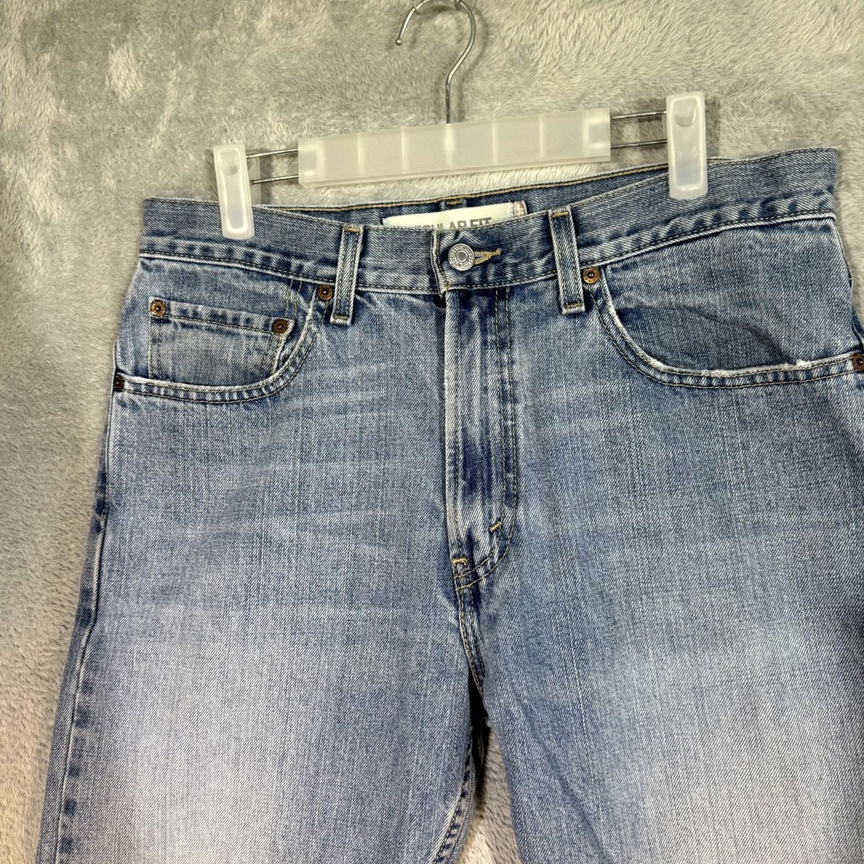 Levi's VINTAGE Levi's 505 Jeans Mens 33x30 Blue Regular Fit Straight Denim Light Wash Size US 33 - 2 Thumbnail