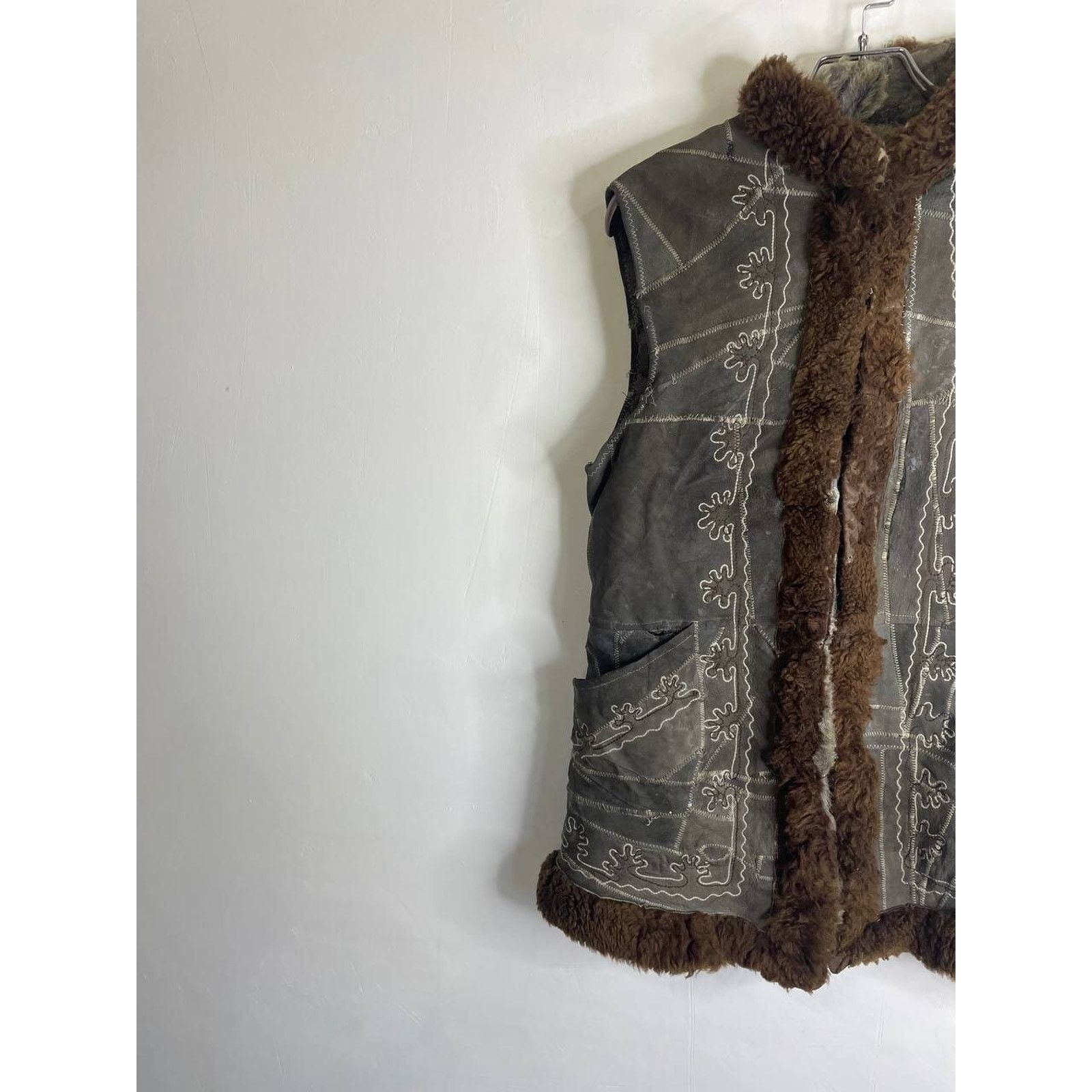Japanese Brand × Vintage Vintage Shearling Patchwork Fur Vest Brown Suede Waistcoat Size M / US 6-8 / IT 42-44 - 4 Thumbnail