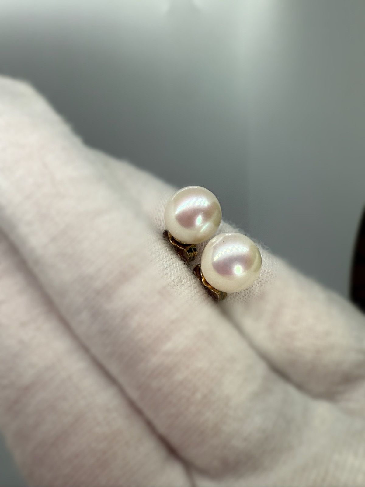Nordstrom Classic 8mm Akoya White Pearl Stud Earrings -Women’s Jewelry Size ONE SIZE - 6 Thumbnail