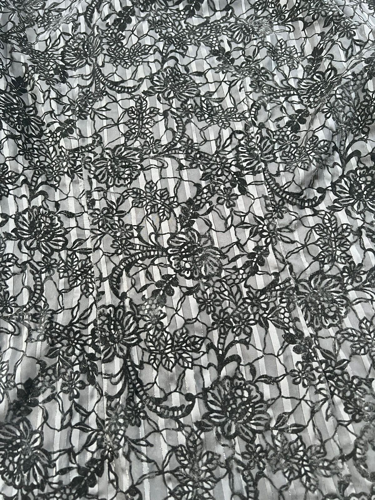 Tornado Mart Tornado Mart Mesh Velvet Flower Motif Button Up Shirt Size US S / EU 44-46 / 1 - 8 Thumbnail