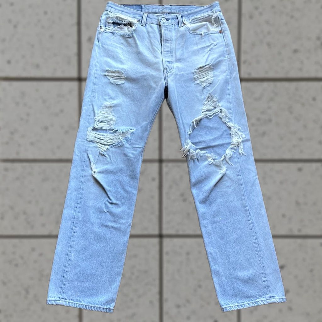 Levi's VTG Levis 501 Jeans Mens 32x29 Made in USA Blue Light Wash Thrashed Distressed Size US 34 / EU 50 - 1 Thumbnail
