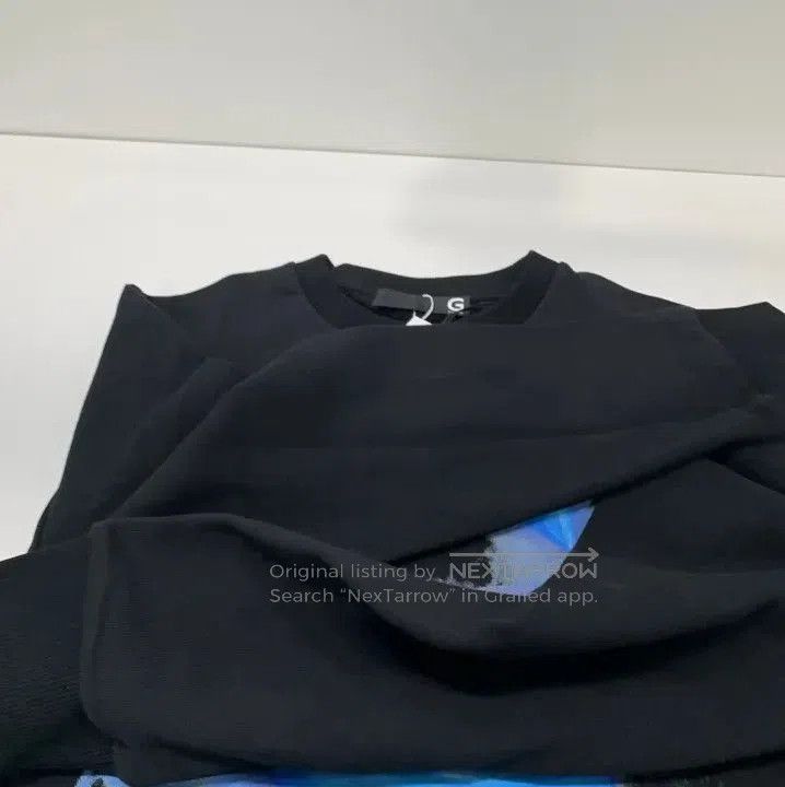 Givenchy Givenchy Men's Solid Crewneck Letter Print Sweatshirt. Size US M / EU 48-50 / 2 - 8 Thumbnail
