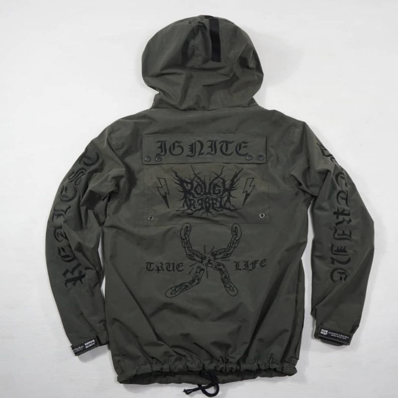 image of Bomber Jacket Ignite Roughrebel in Green, Men's (Size XL)