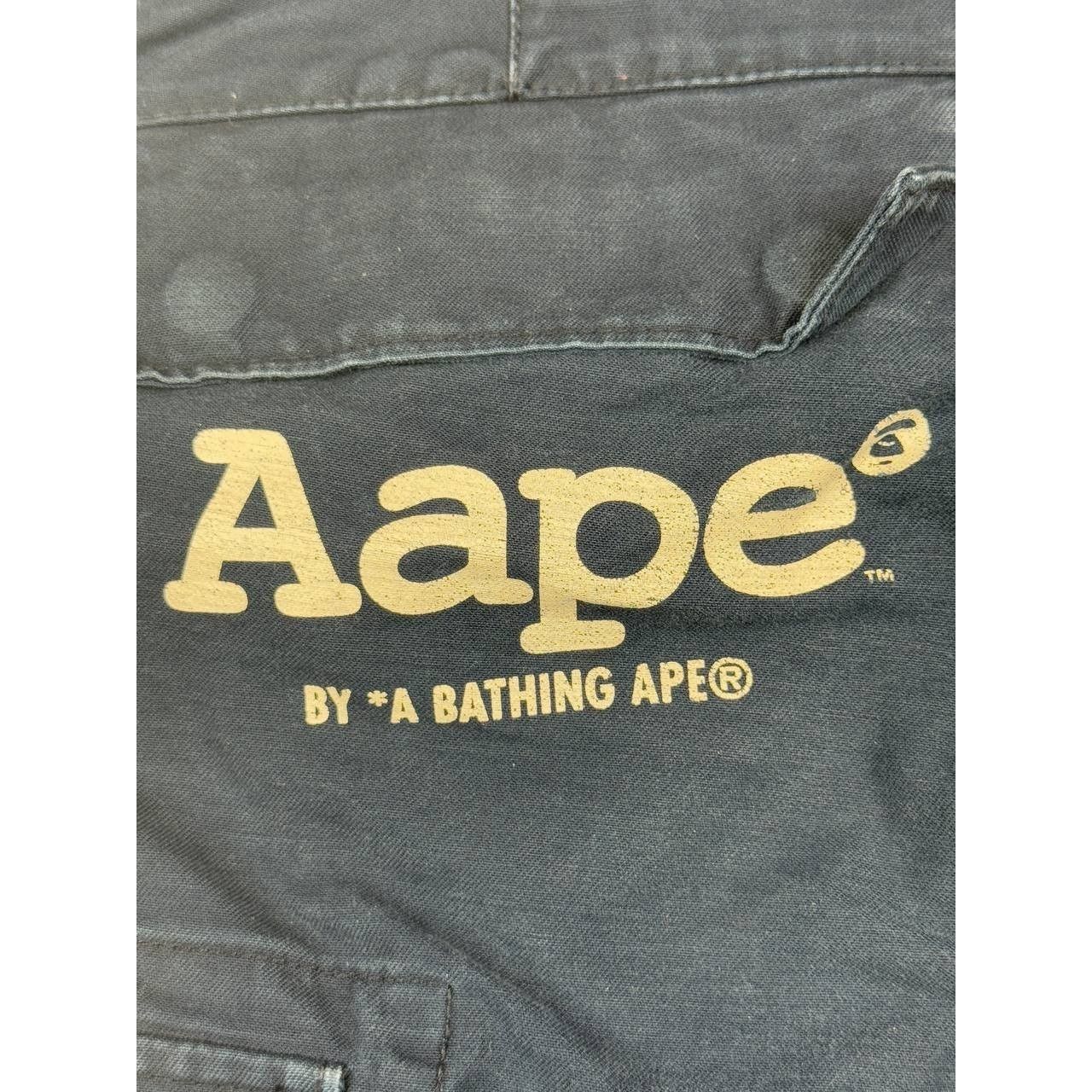 Vintage AAPE by A Bathing Ape Navy Cargo Shorts Patches Logo Size US 33 - 5 Thumbnail