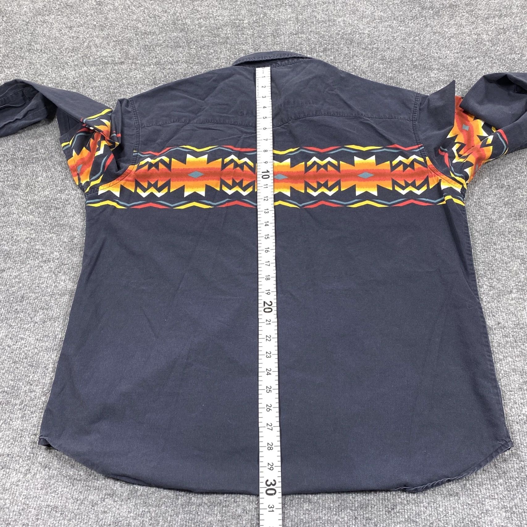 Vintage VINTAGE Rustler Shirt Mens XL Blue Geometric Long Sleeve Button Up Aztec Western Size US XL / EU 56 / 4 - 6 Thumbnail