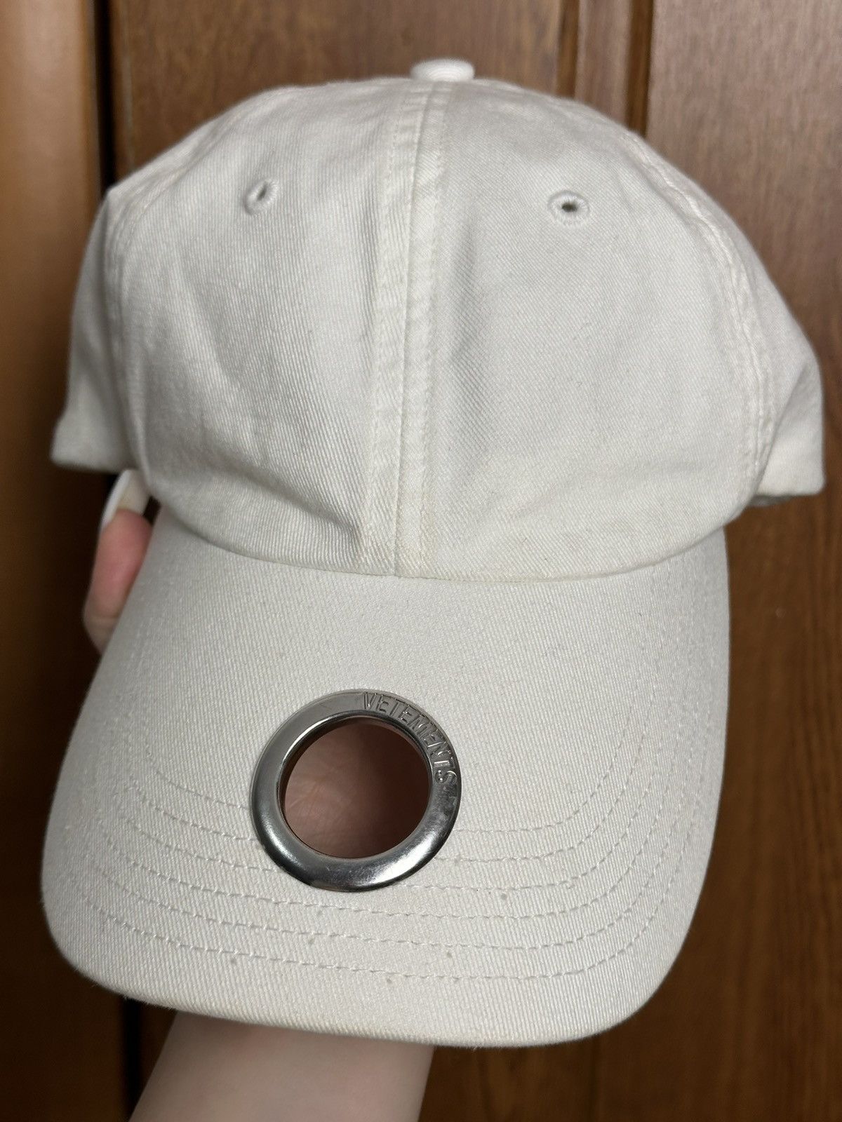 Reebok × Vetements Vetements × Reebok Metal Ring Pierce Eyelet Baseball Cap Size ONE SIZE - 2 Thumbnail