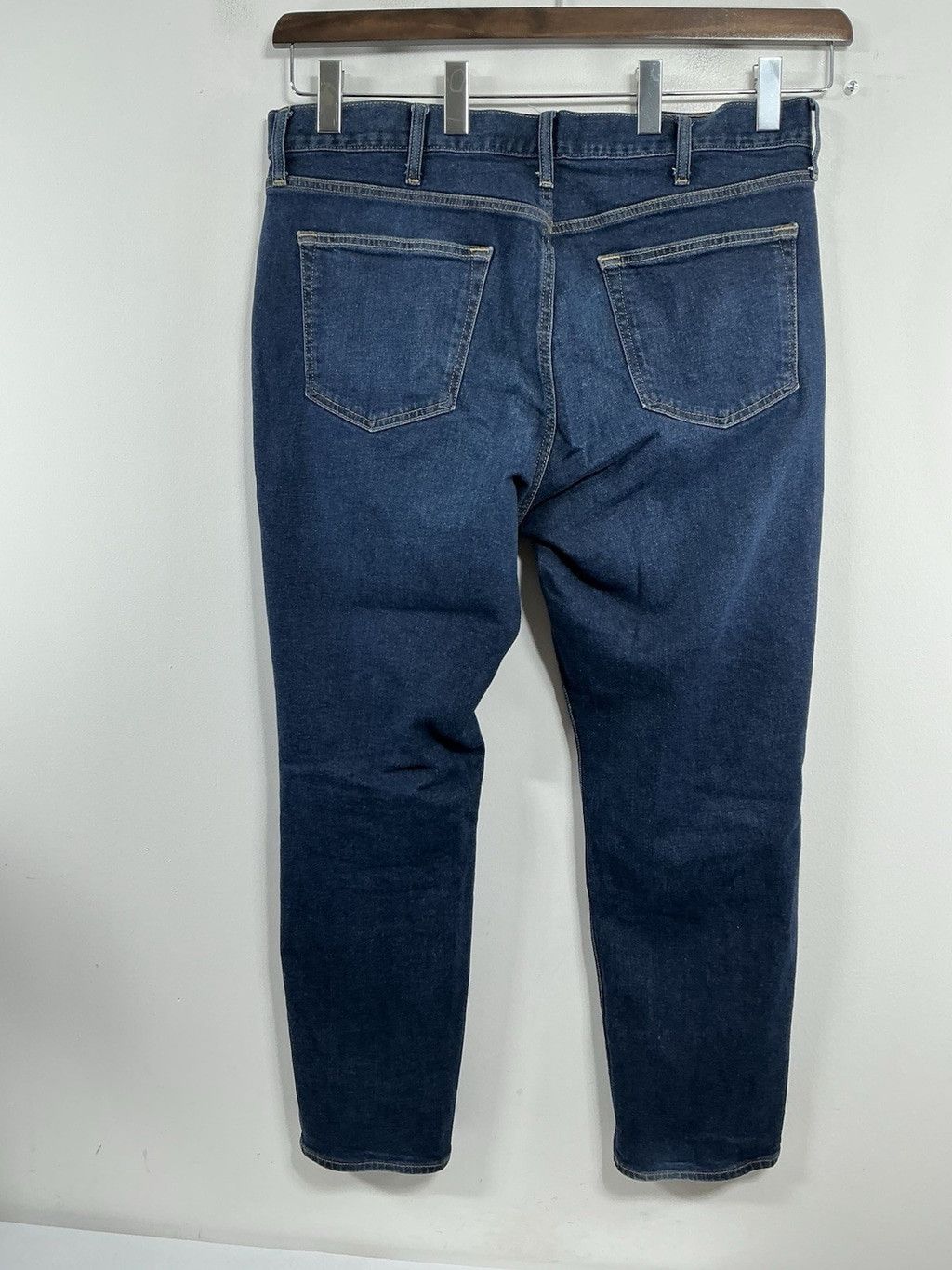 Old Navy Men's Old Navy Athletic Taper Dark Wash Blue Jeans 38x30 Size US 38 / EU 54 - 2 Thumbnail