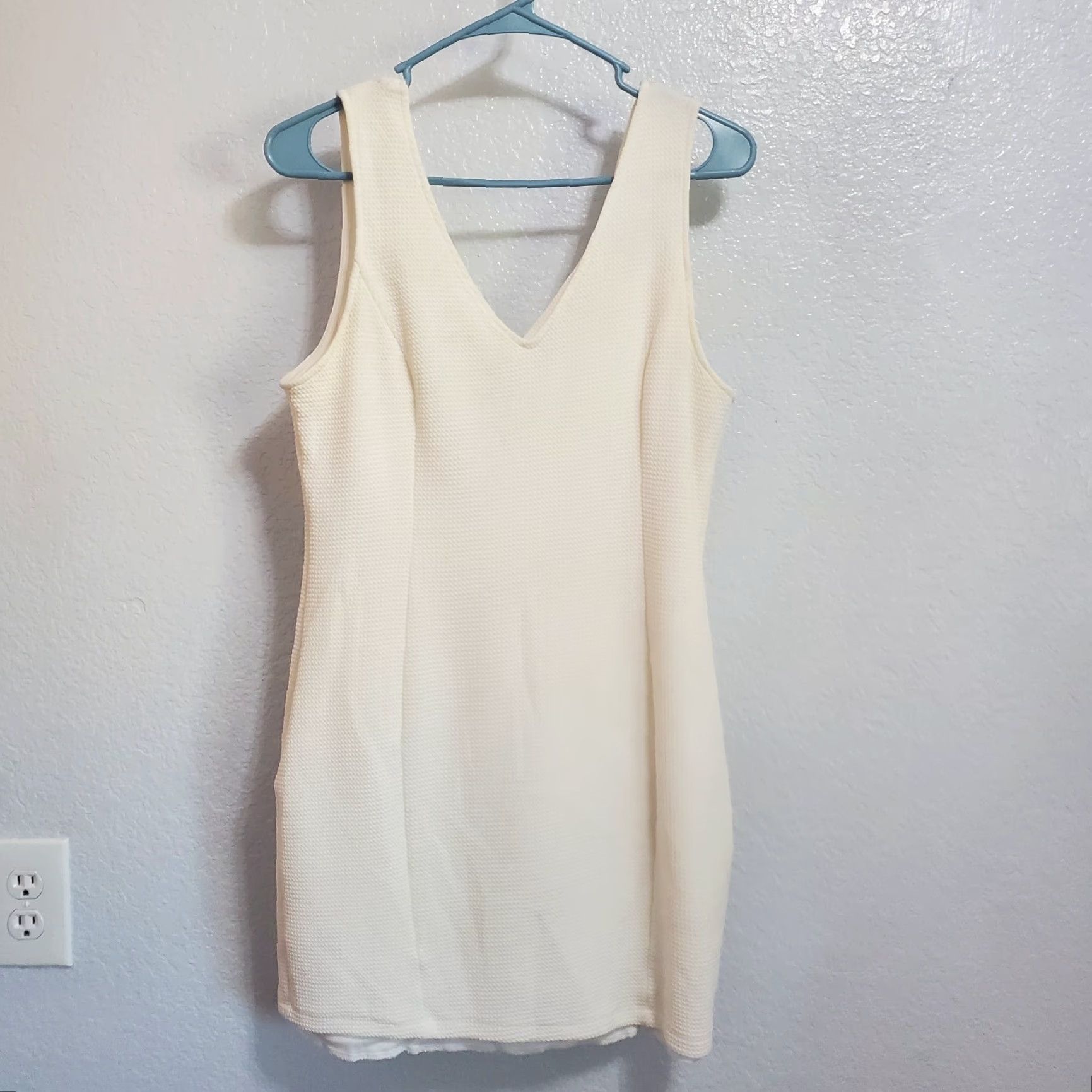 Vintage ASTR Sleeveless Mini Dress Women XL Ivory V-Neck Cut Out Back Zip Lined Party Cocktail Wedding Size XL / US 12-14 / IT 48-50 - 2 Thumbnail