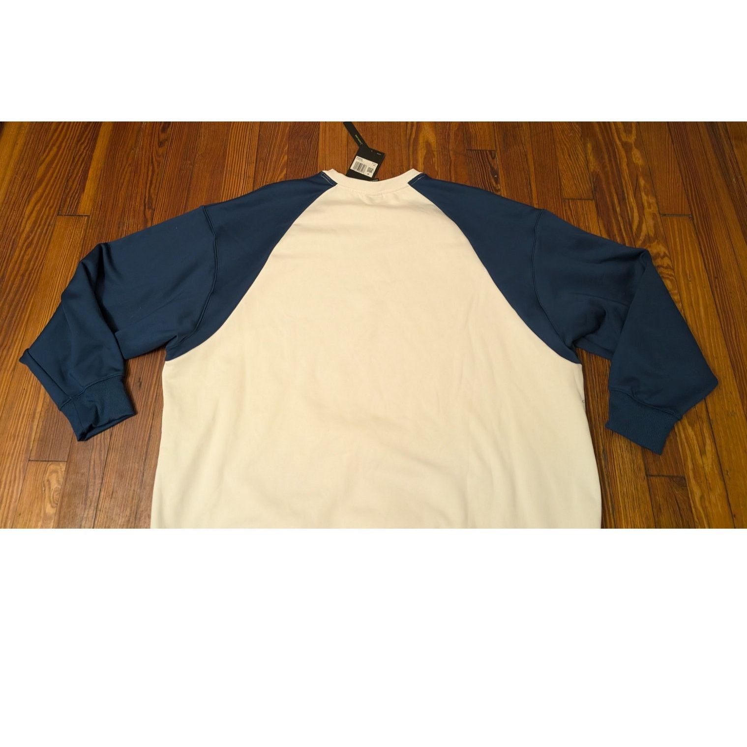 Nike Nike Center Swoosh Hoodie Womens 2XL Crewneck NWT Size XXL / US 16-18 / IT 52-54 - 4 Thumbnail