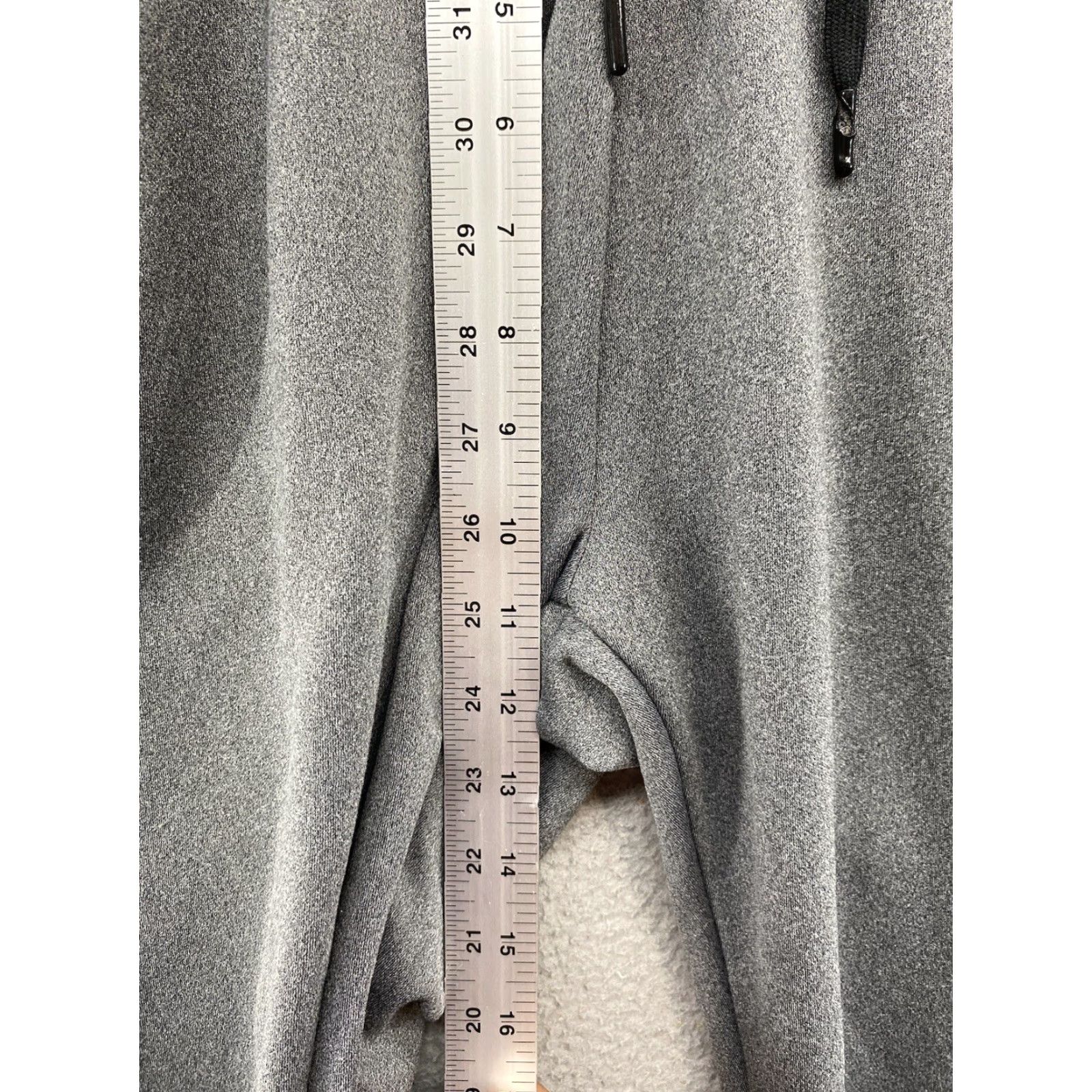 Nike Nike THERMA-FIT Training Pants Women’s Gray Stretch Pants AH8945 Size S Workout Pants Women XS? Wait no. Sorry. Size 28" / US 6 / IT 42 - 5 Thumbnail