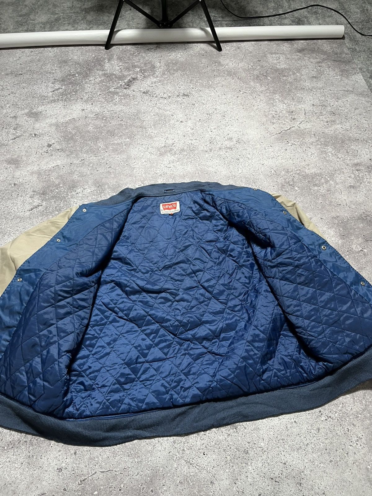 Levi's Vintage Clothing Vintage 80's LEVI'S Of California USA Varsity bomber jacket Size US L / EU 52-54 / 3 - 21 Thumbnail