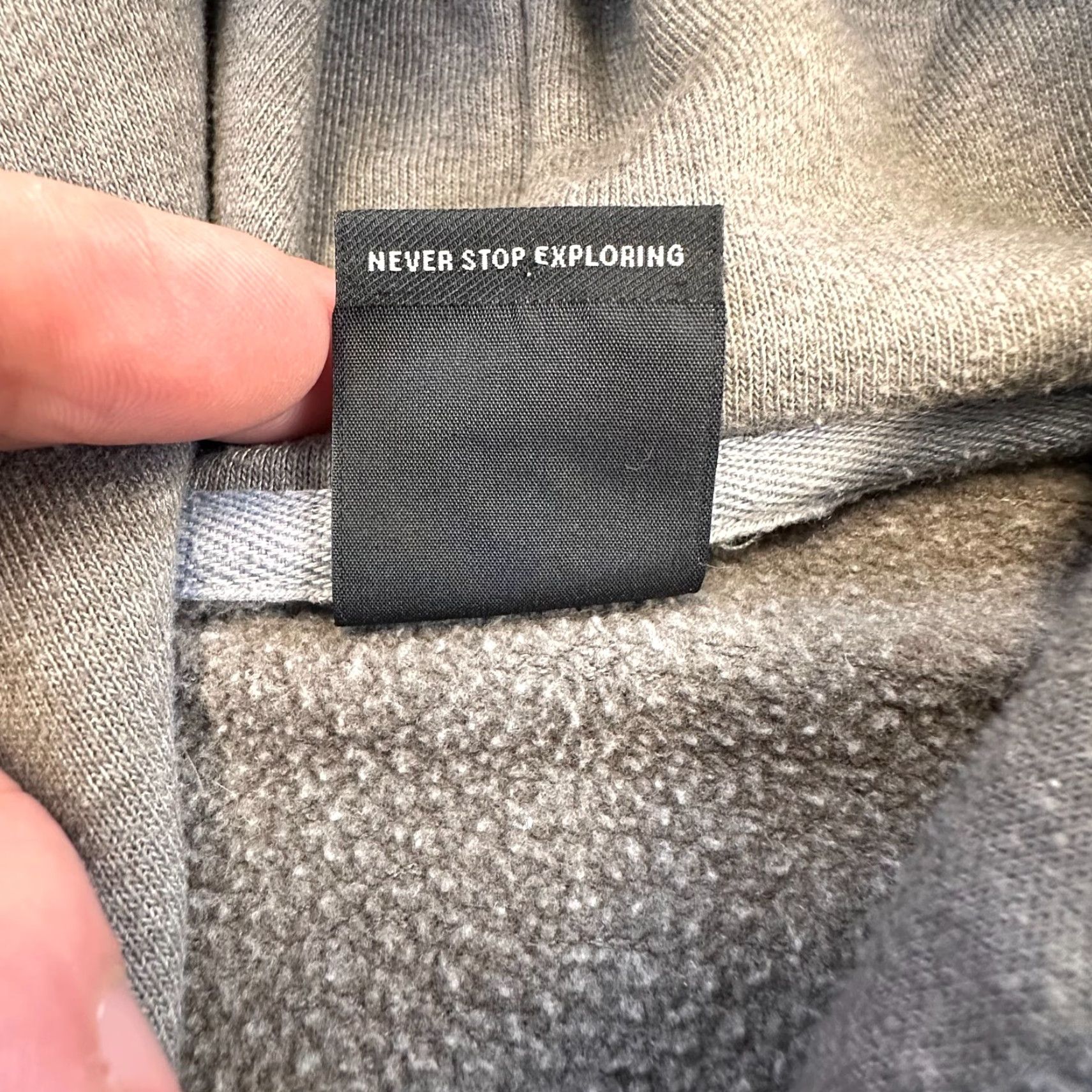 The North Face The North Face Box Logo Mens Medium Hoodie Never Stop Exploring Gray Pullover Size US M / EU 48-50 / 2 - 7 Thumbnail