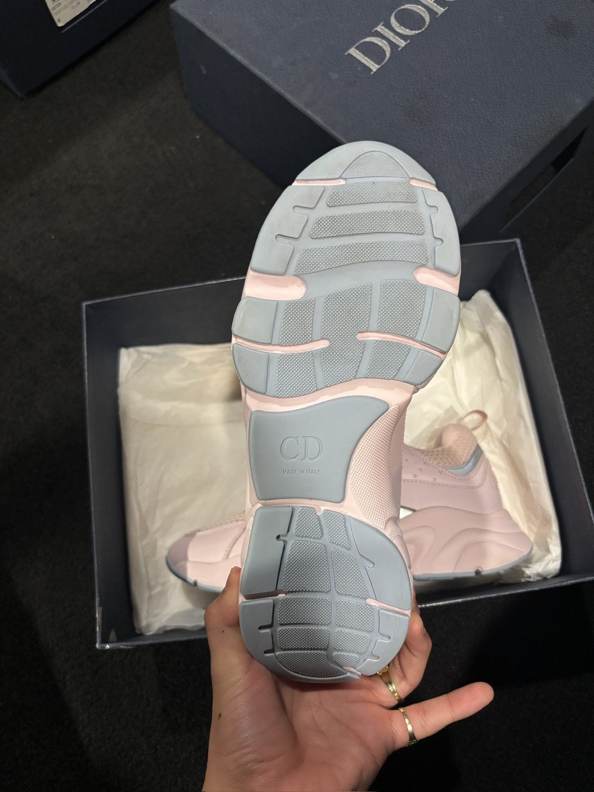 Dior DIOR B22 PINK WORN ONCE SIZE 40EU Size US 7 / EU 40 - 7 Thumbnail