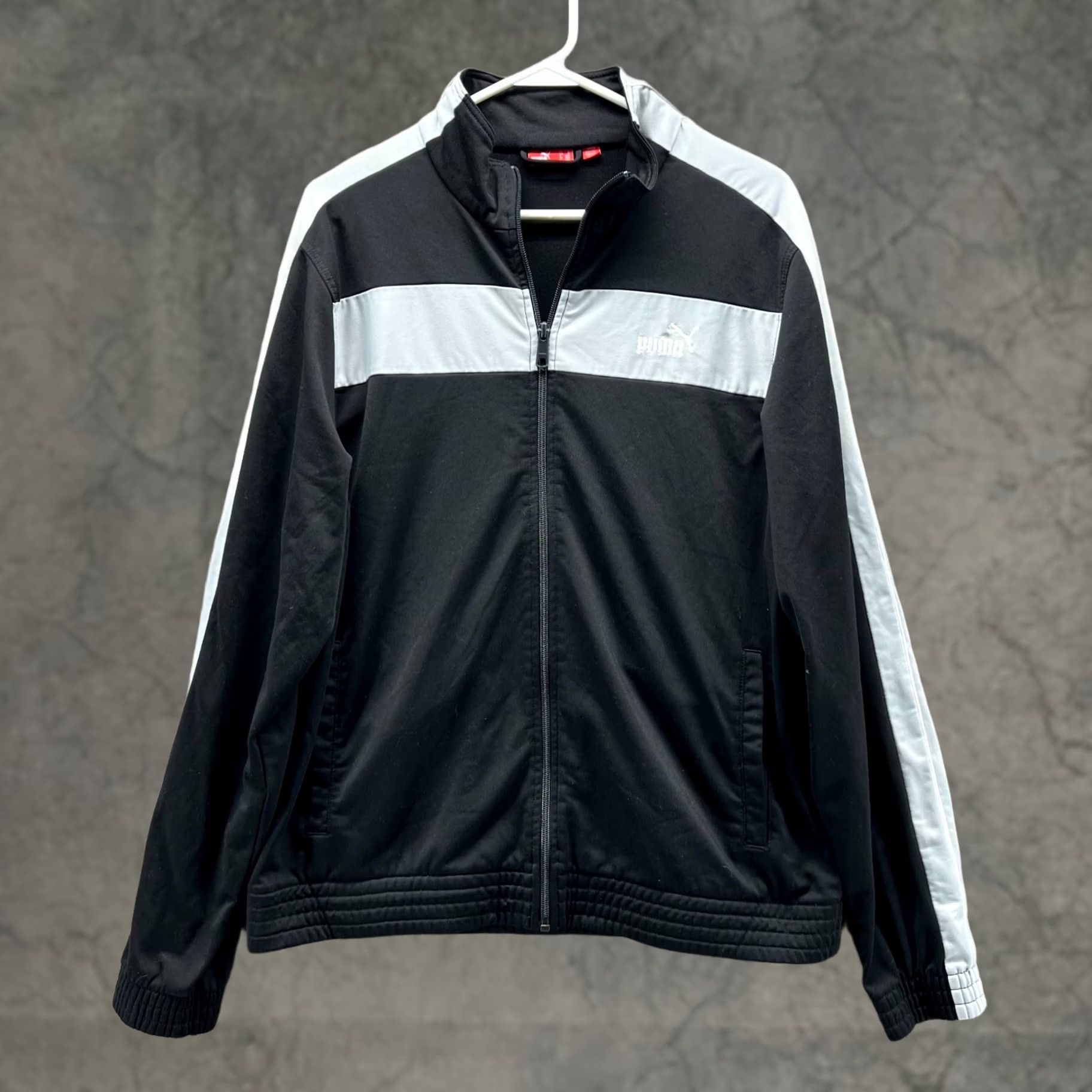 Puma VINTAGE Puma Sweater Men Medium Adult Black Full Zip Casual Shirt Jacket Logo Vintage Athletic Track Jacket Mens Full Zip Black M Size US M / EU 48-50 / 2 - 1 Thumbnail