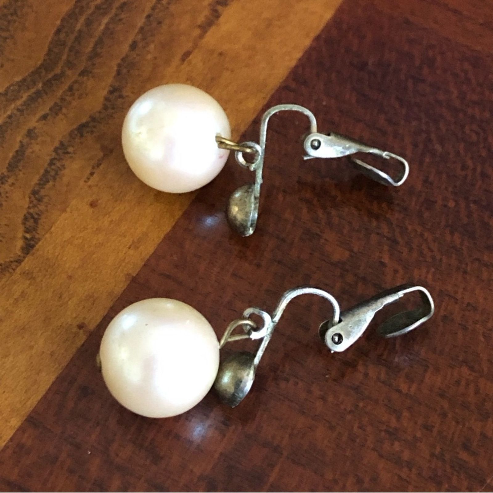 Vintage Vintage creamy glass pearl dangle clip on earrings Size ONE SIZE - 5 Thumbnail