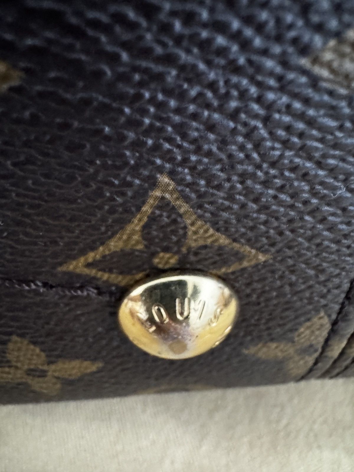 Louis Vuitton Louis Vuitton Artsy Hobo Bag Size ONE SIZE - 7 Thumbnail