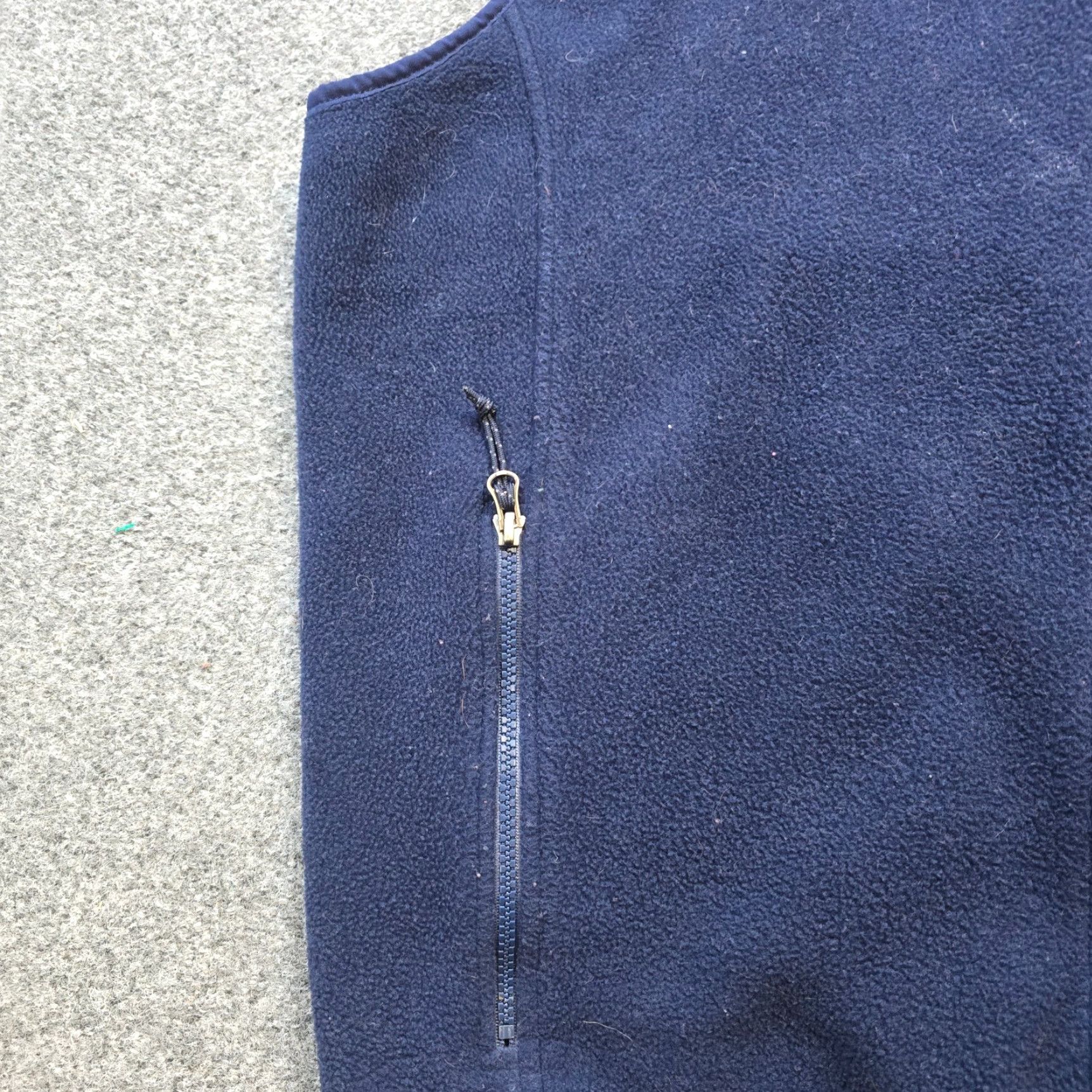Vintage LL Bean Vest Mens XL Blue Full Zip Fleece Polartec Outdoors Hiking Casual Size US XL / EU 56 / 4 - 7 Thumbnail