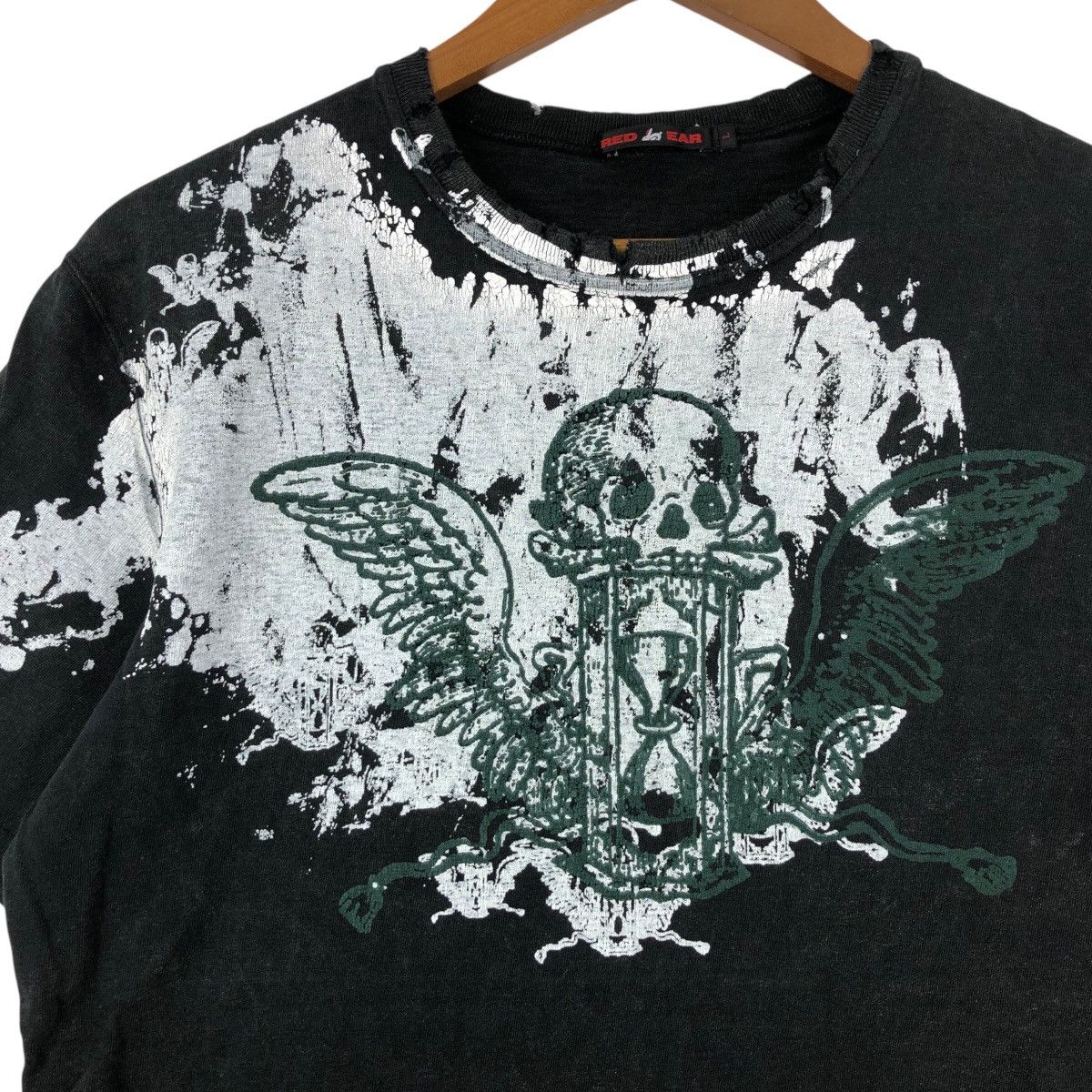 Japanese Brand Vintage Red Ear Filth Column Tribal Logo Skull T-Shirt Size US L / EU 52-54 / 3 - 3 Thumbnail