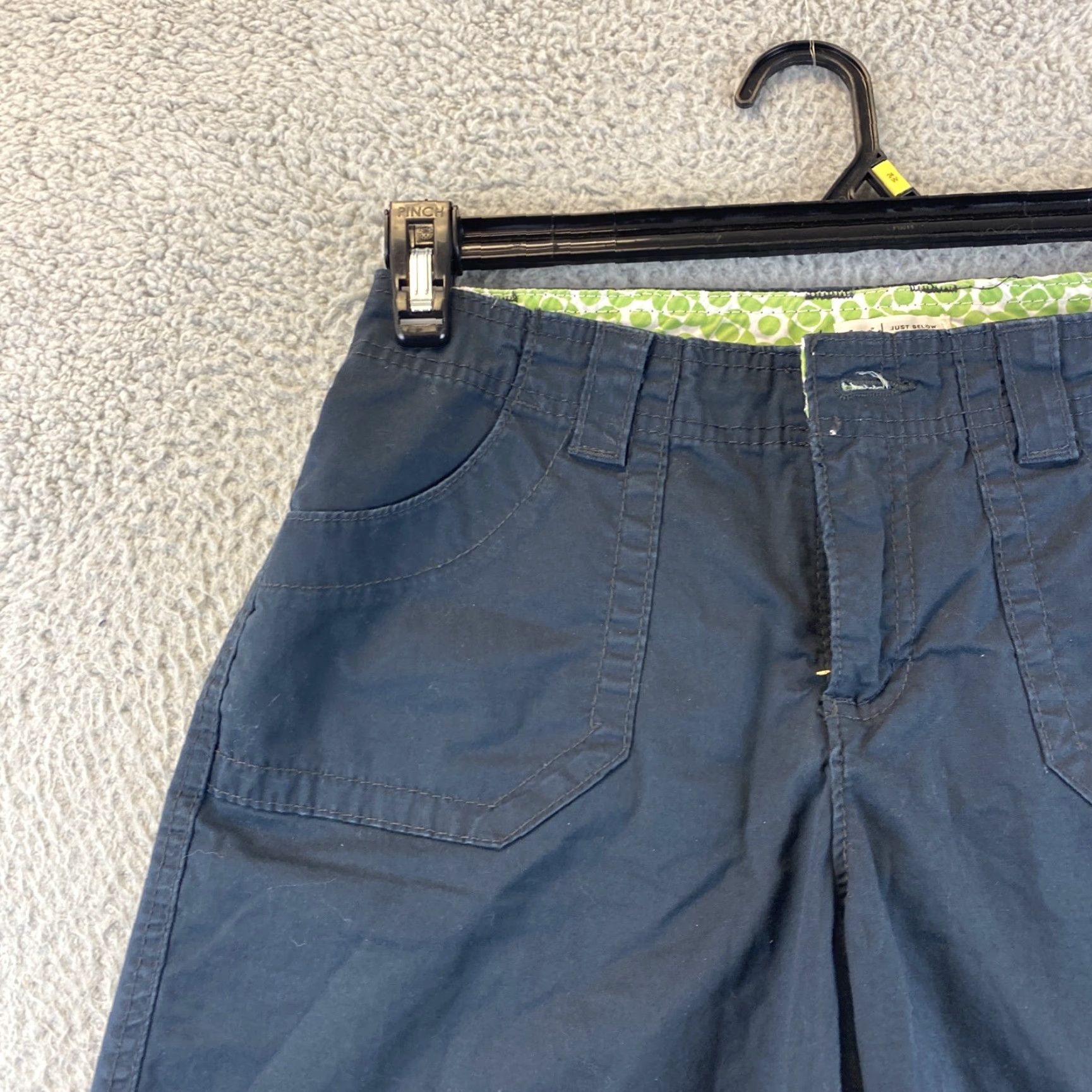 Lee Lee Women's Mid Rise Flat Front Bermuda Shorts Size 6 Navy Blue Classic Casual Size 28" / US 6 / IT 42 - 3 Thumbnail