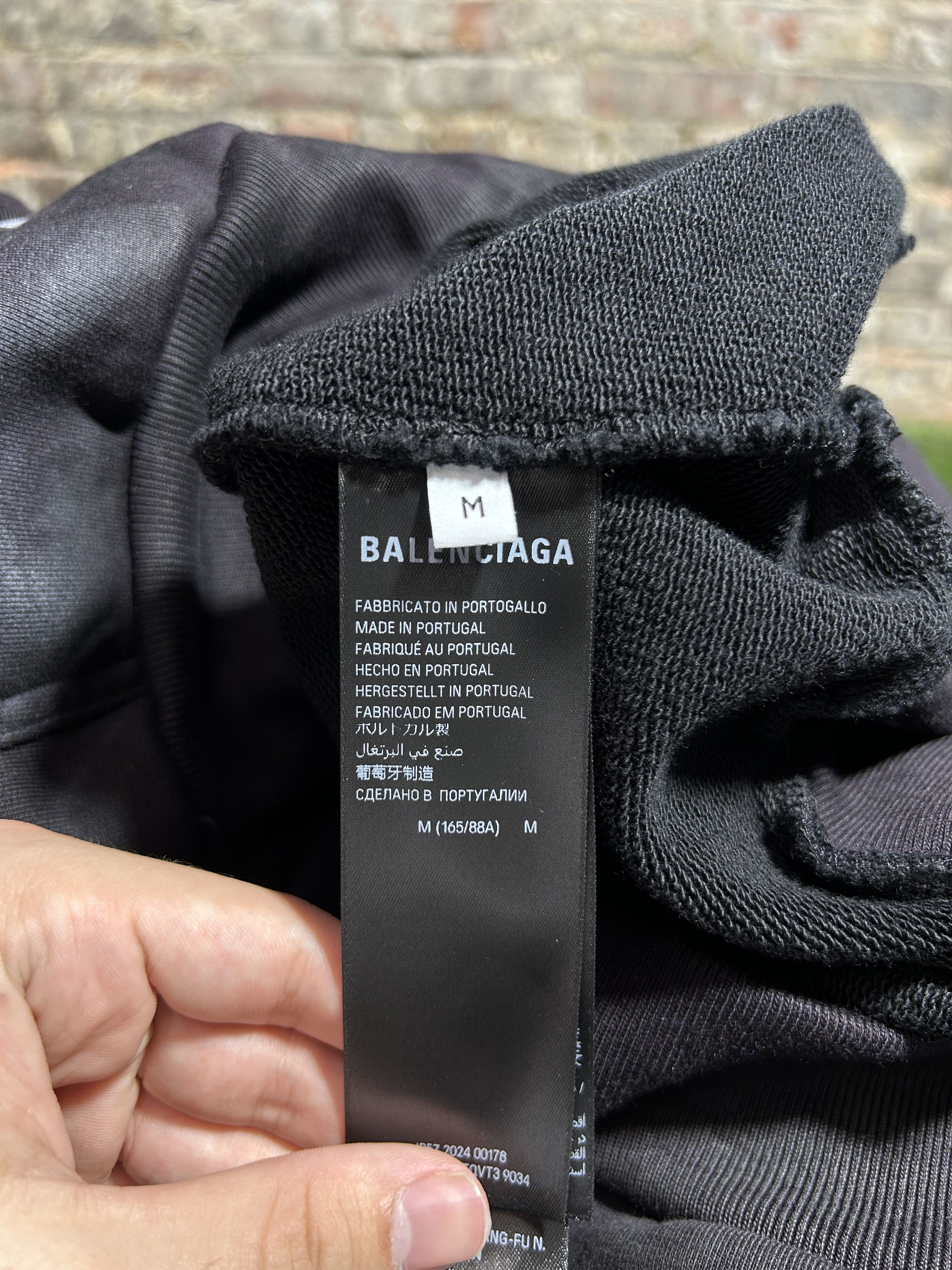 Balenciaga Balenciaga BB Stencil Hoodie Size US M / EU 48-50 / 2 - 5 Thumbnail