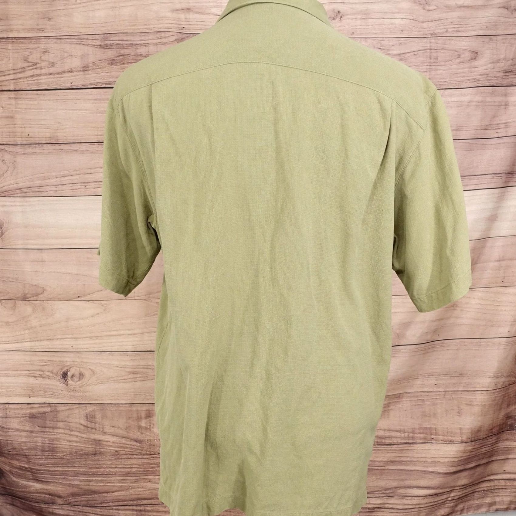 Tommy Bahama Tommy Bahama Shirt Mens M Green Solid Short Sleeve Button-Up 100% Silk Tropical Size US M / EU 48-50 / 2 - 3 Thumbnail