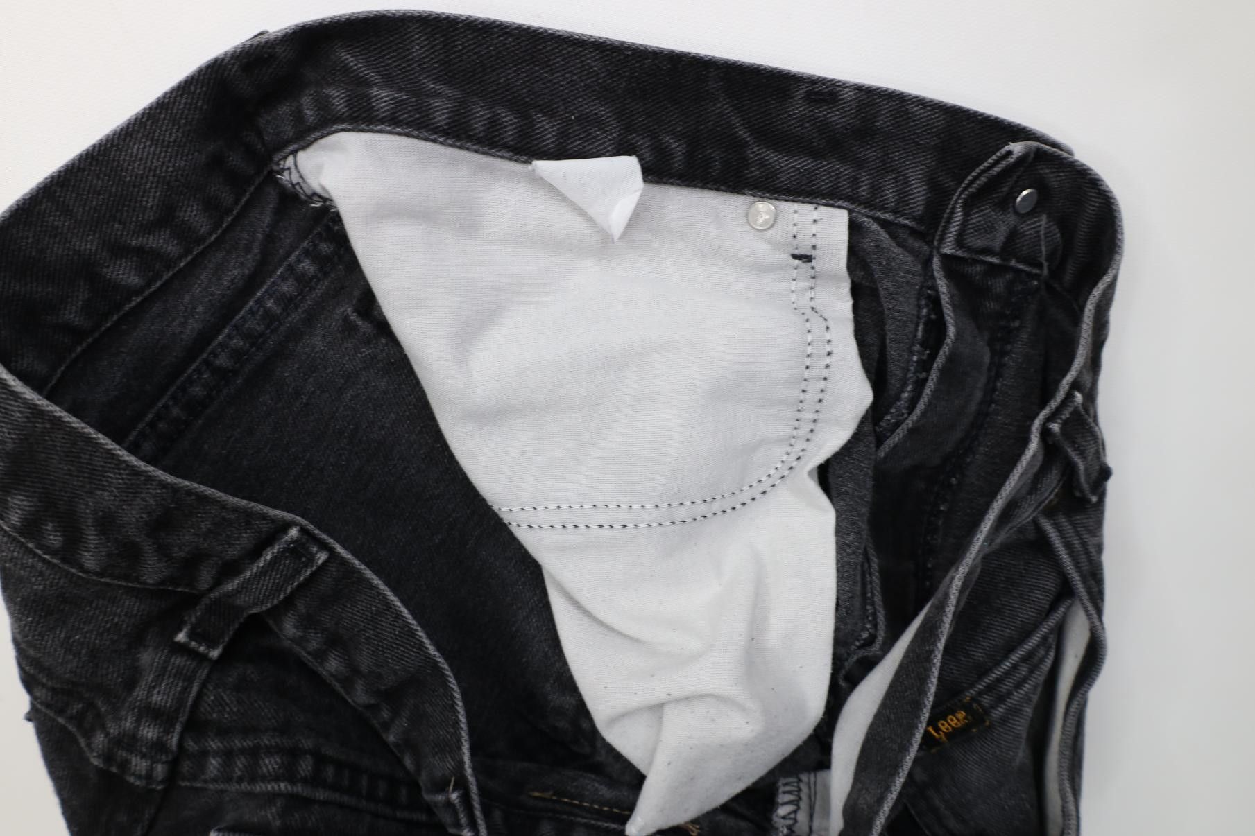 Lee Vintage 90s Lee Faded Straight Leg Denim Jeans Black Cotton Size US 36 / EU 52 - 9 Thumbnail