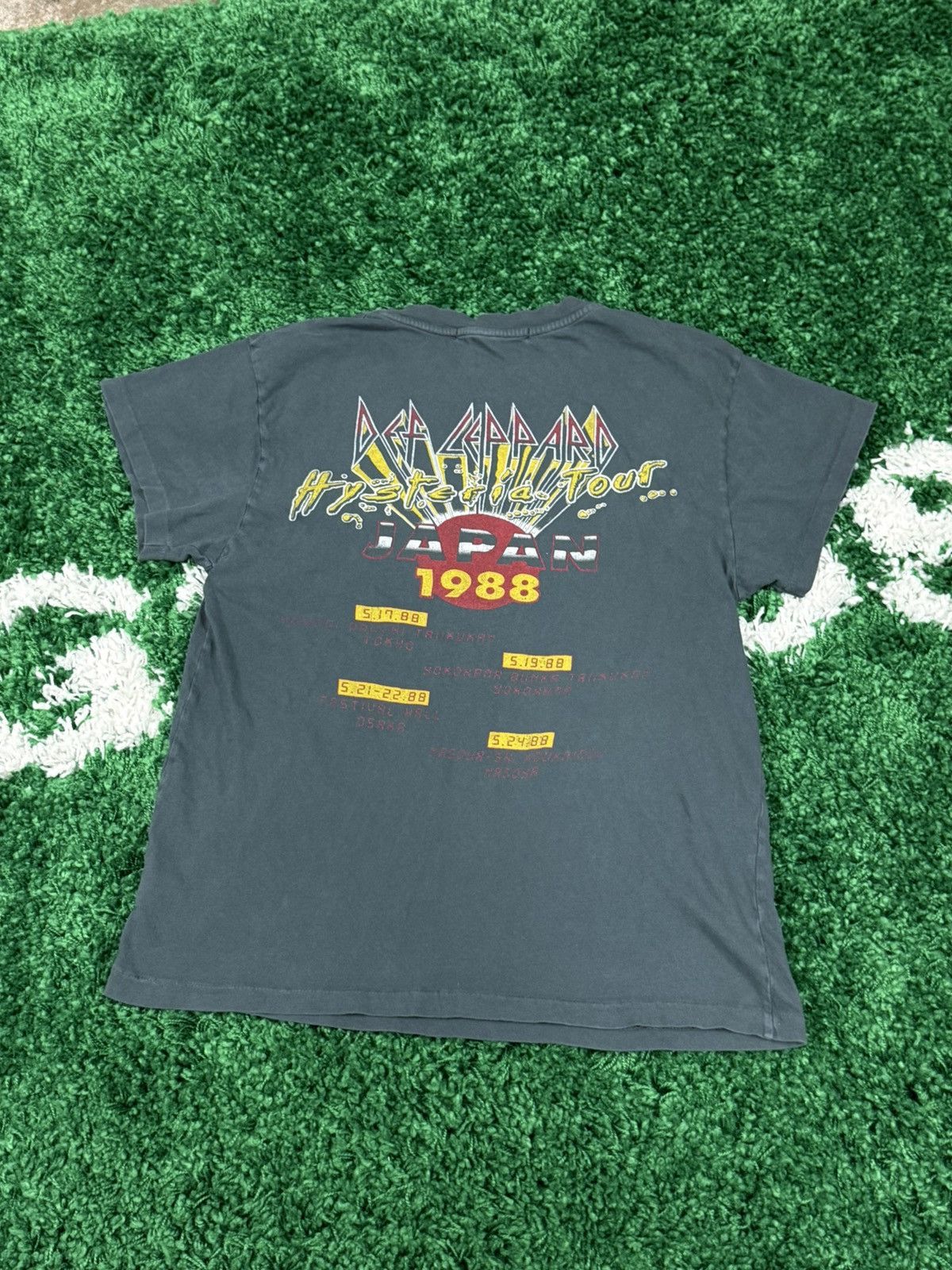 Daydreamer Daydreamer Def Leppard Tokyo Japan Tour Vintage Tee Medium Size M / US 6-8 / IT 42-44 - 4 Thumbnail